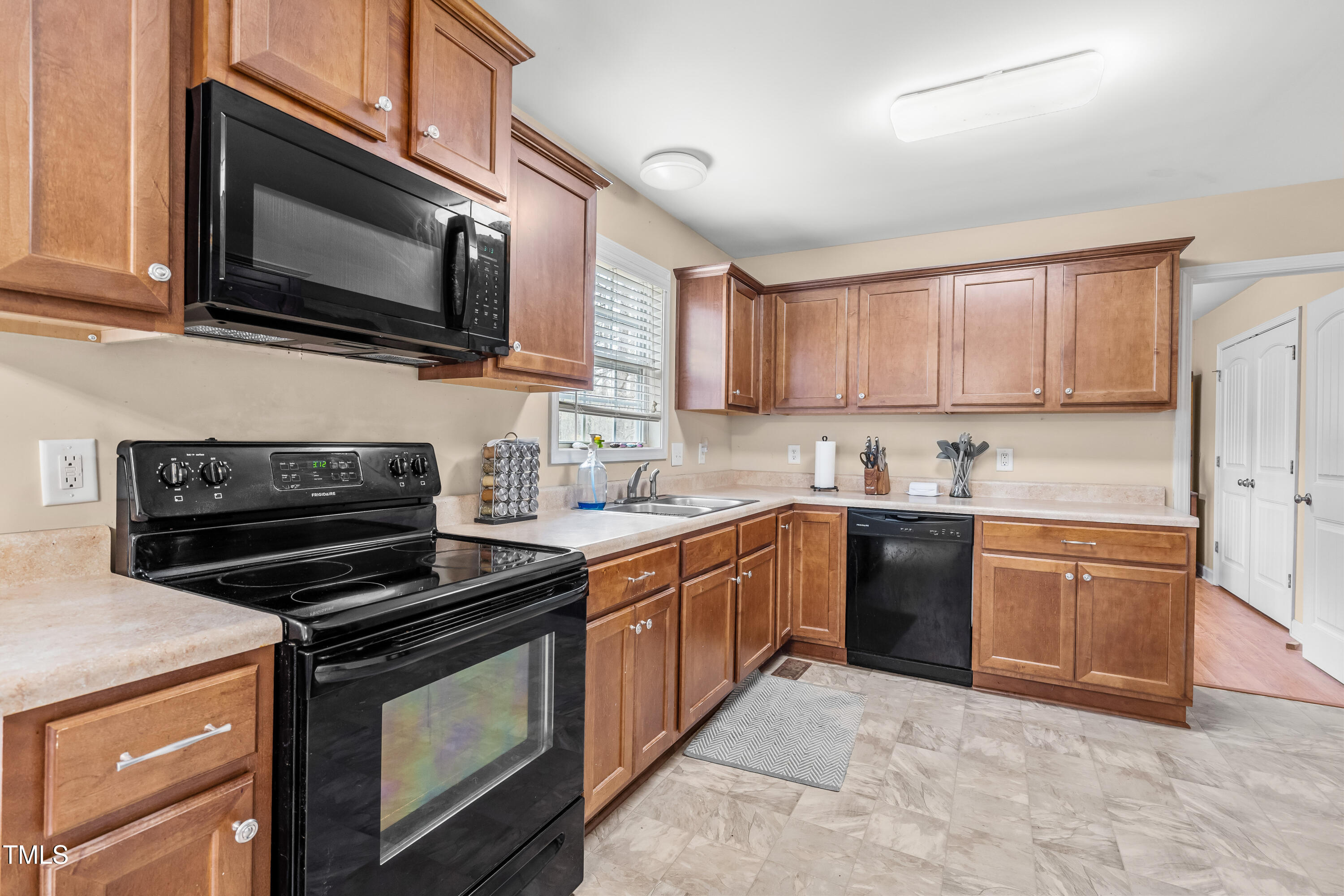 6208 Silver Spring Court Property Photo 11