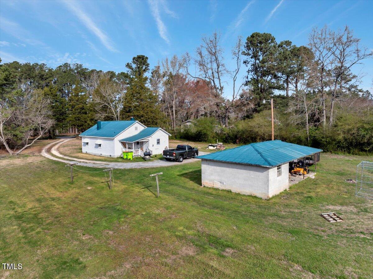 920 Summit Road Property Photo