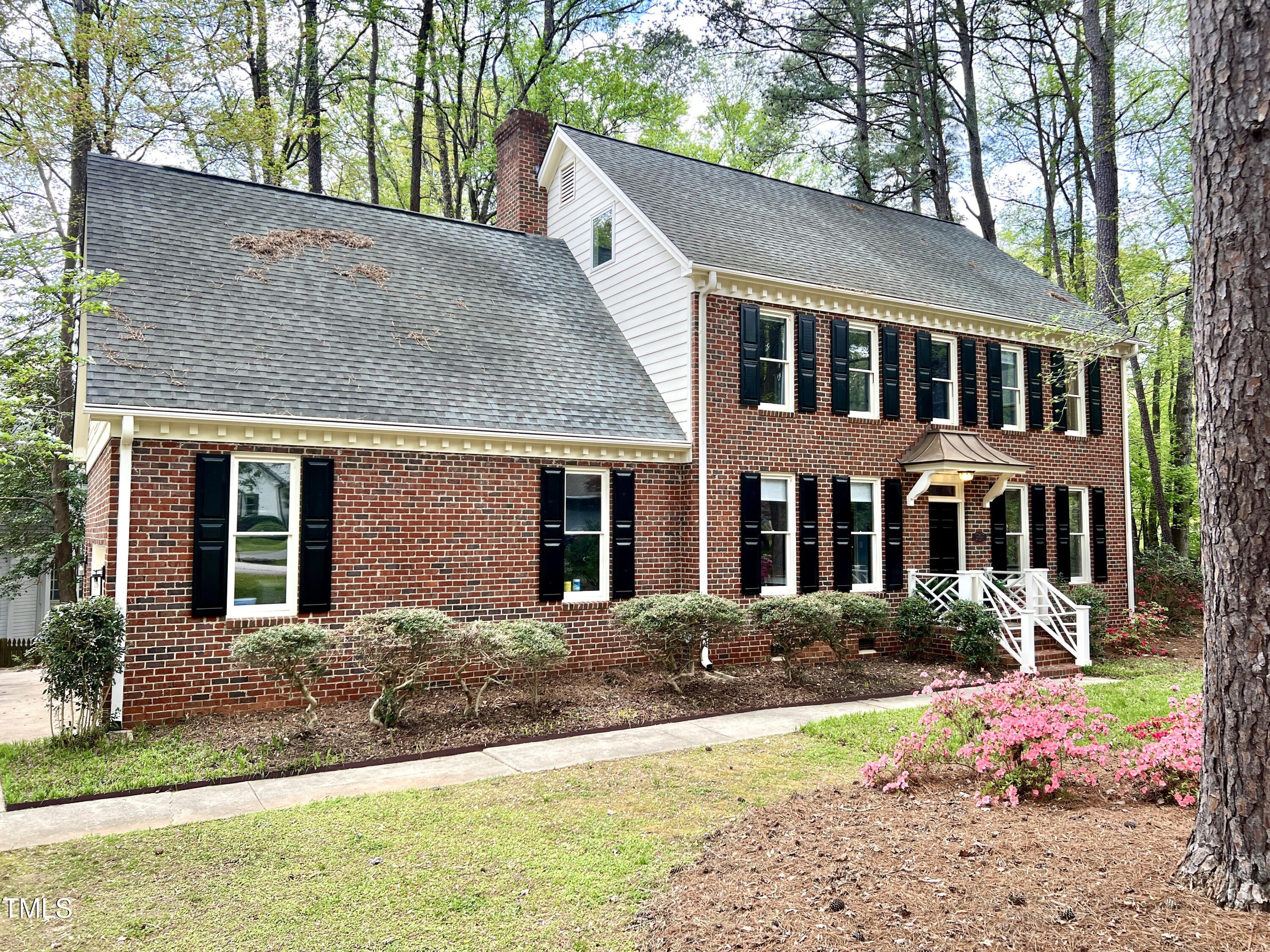 100 Lochberry Lane Property Photo