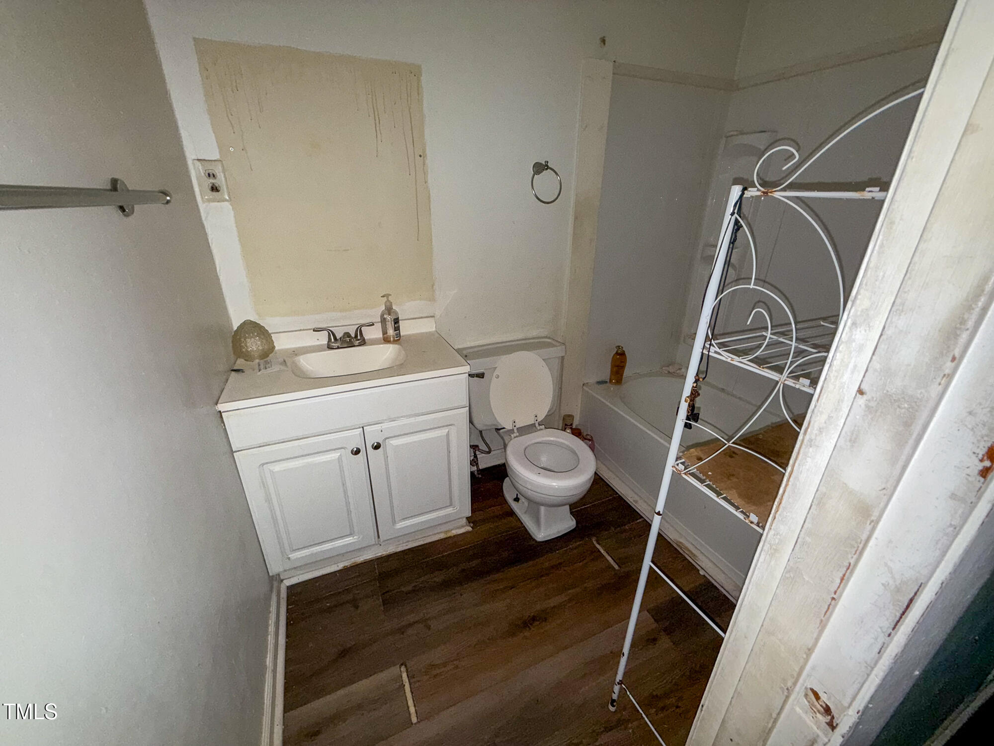 1324 Buffalo Road Property Photo 8