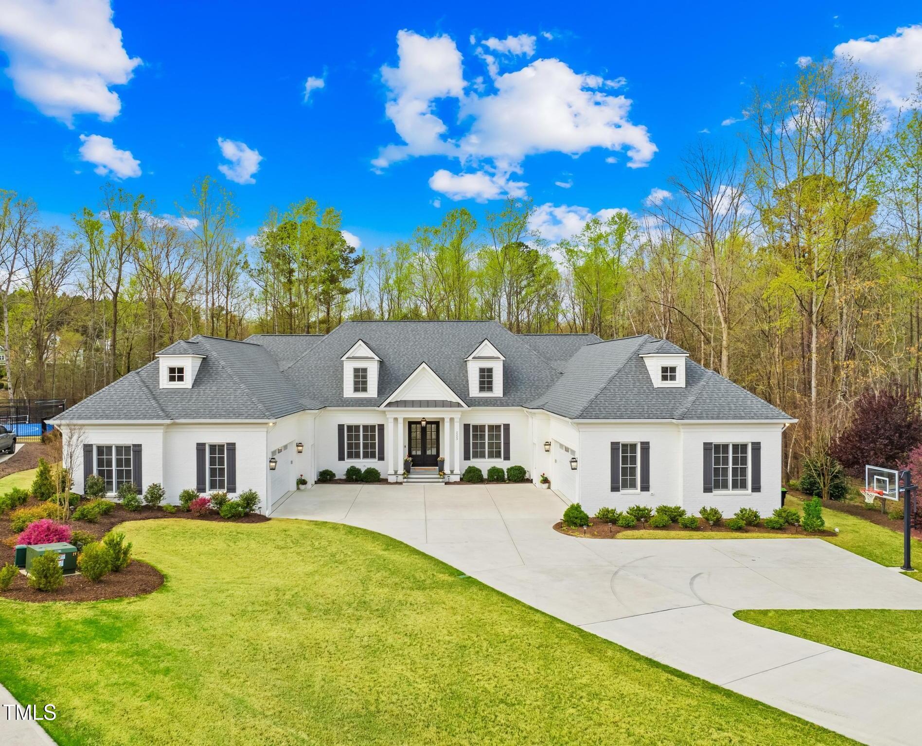 2223 Winston Circle Property Photo