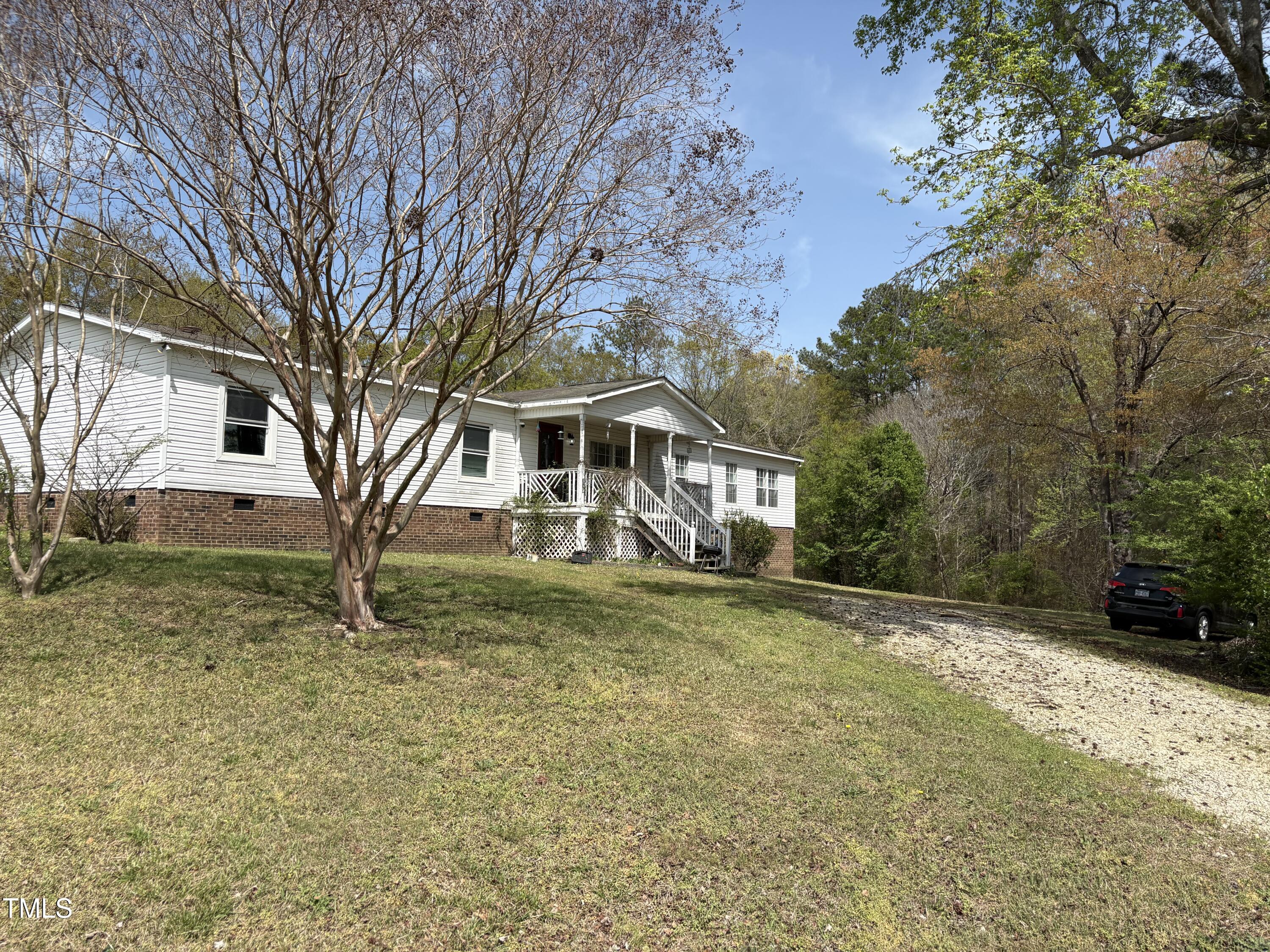 2309 Win Road Property Photo 2