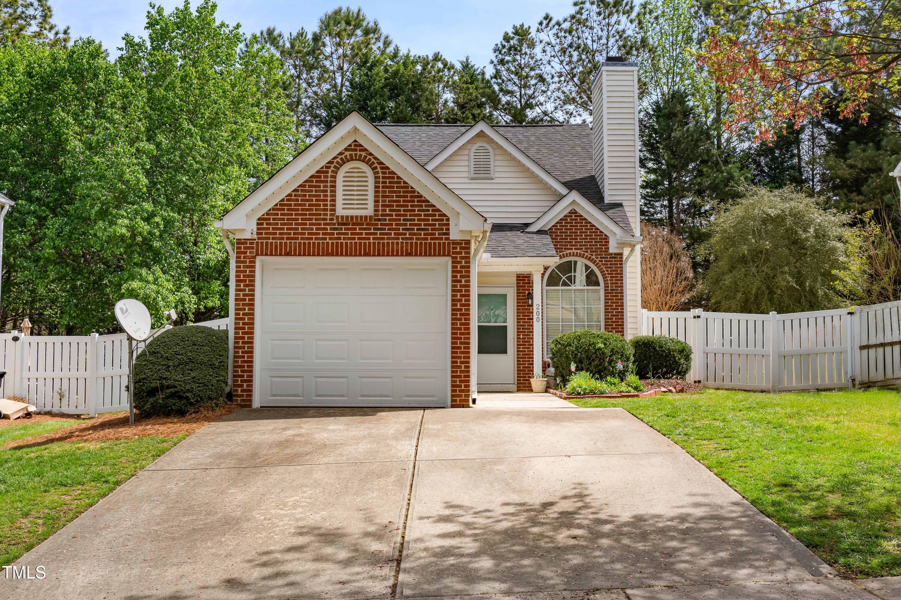 200 Adefield Lane Property Photo