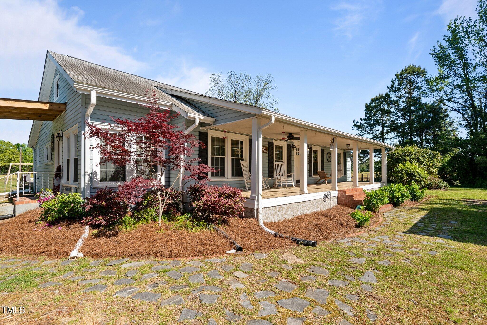 8211 Julian Road Property Photo