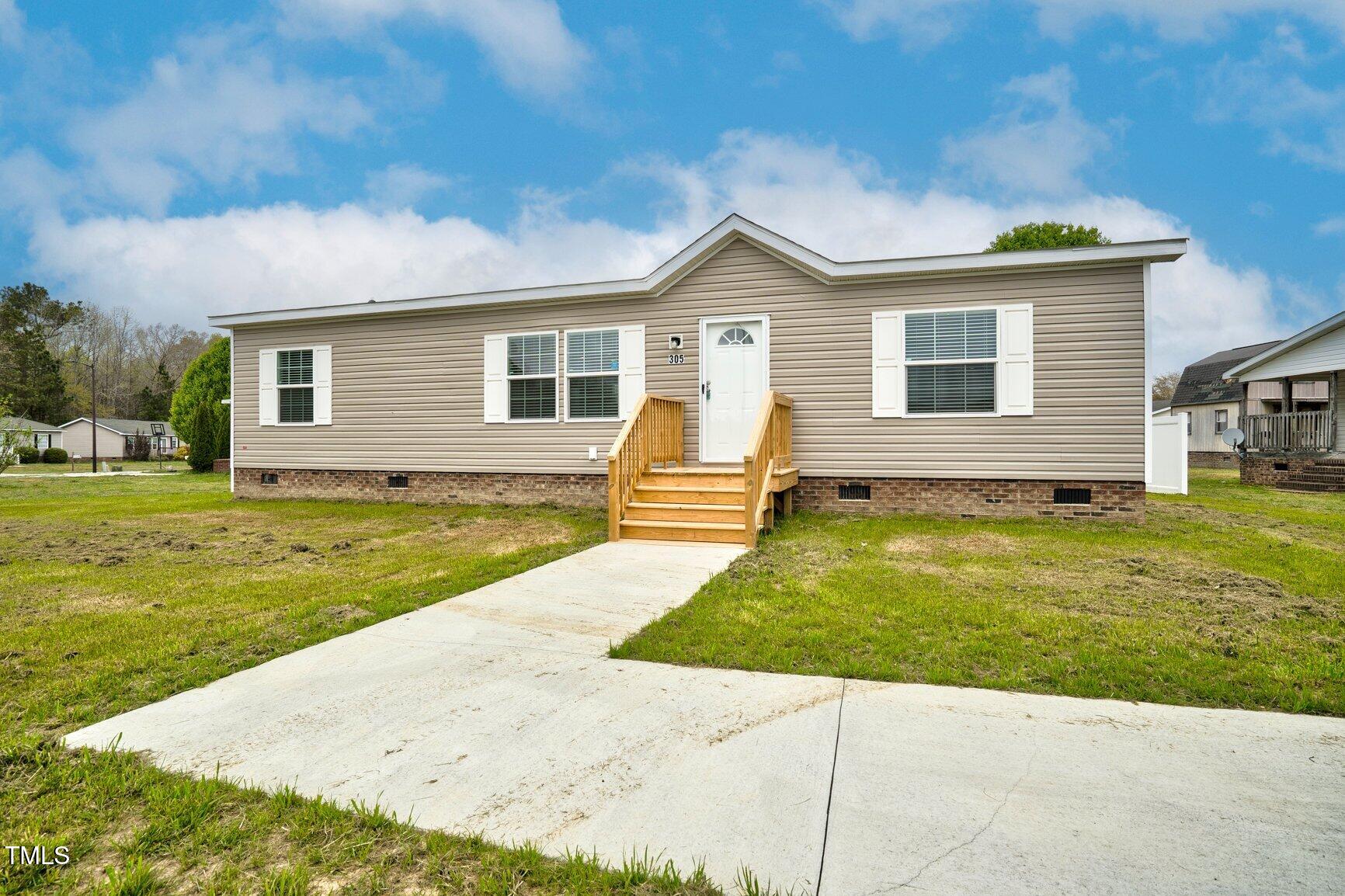 305 Eastfield Drive Property Photo