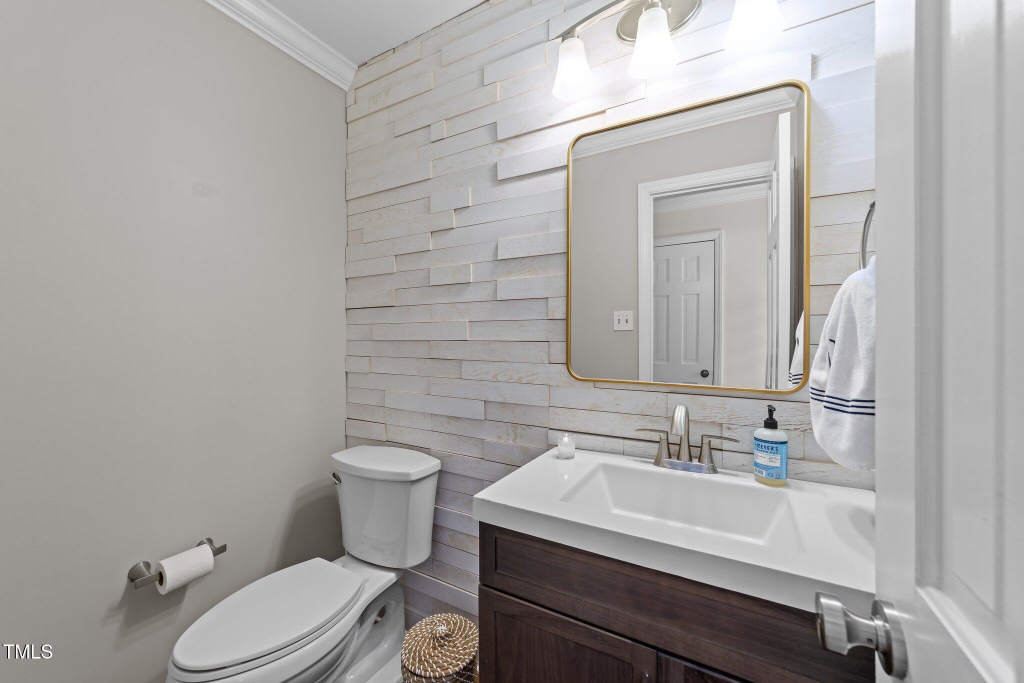 5120 Knaresborough Road Property Photo 17