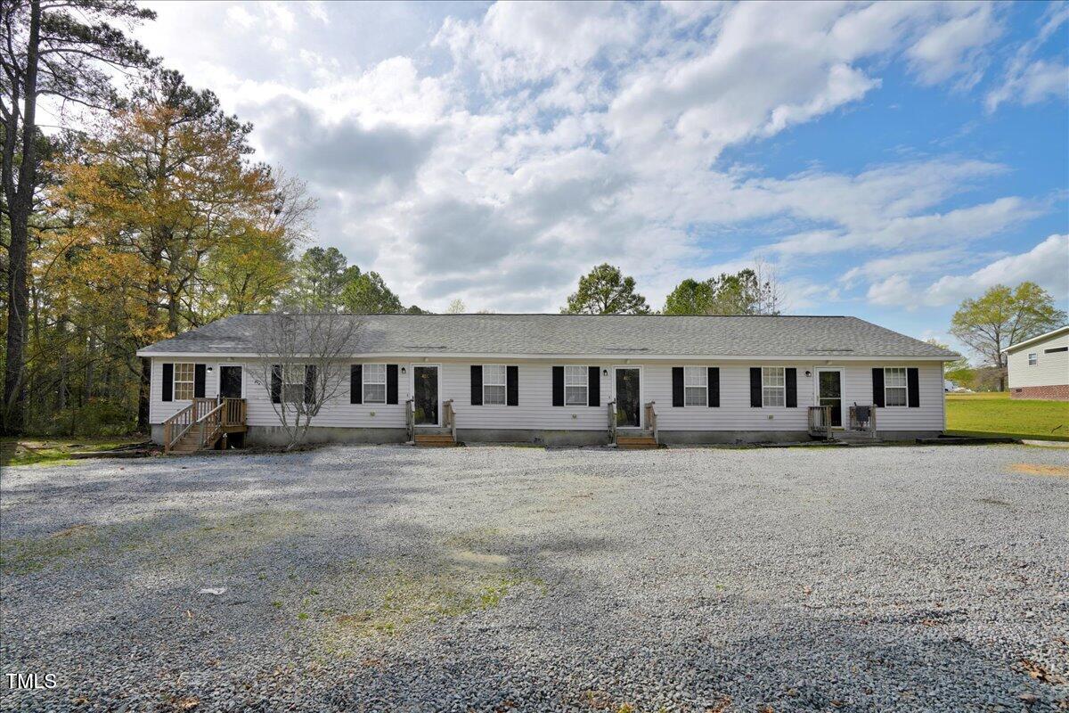 12 Pinewood Property Photo