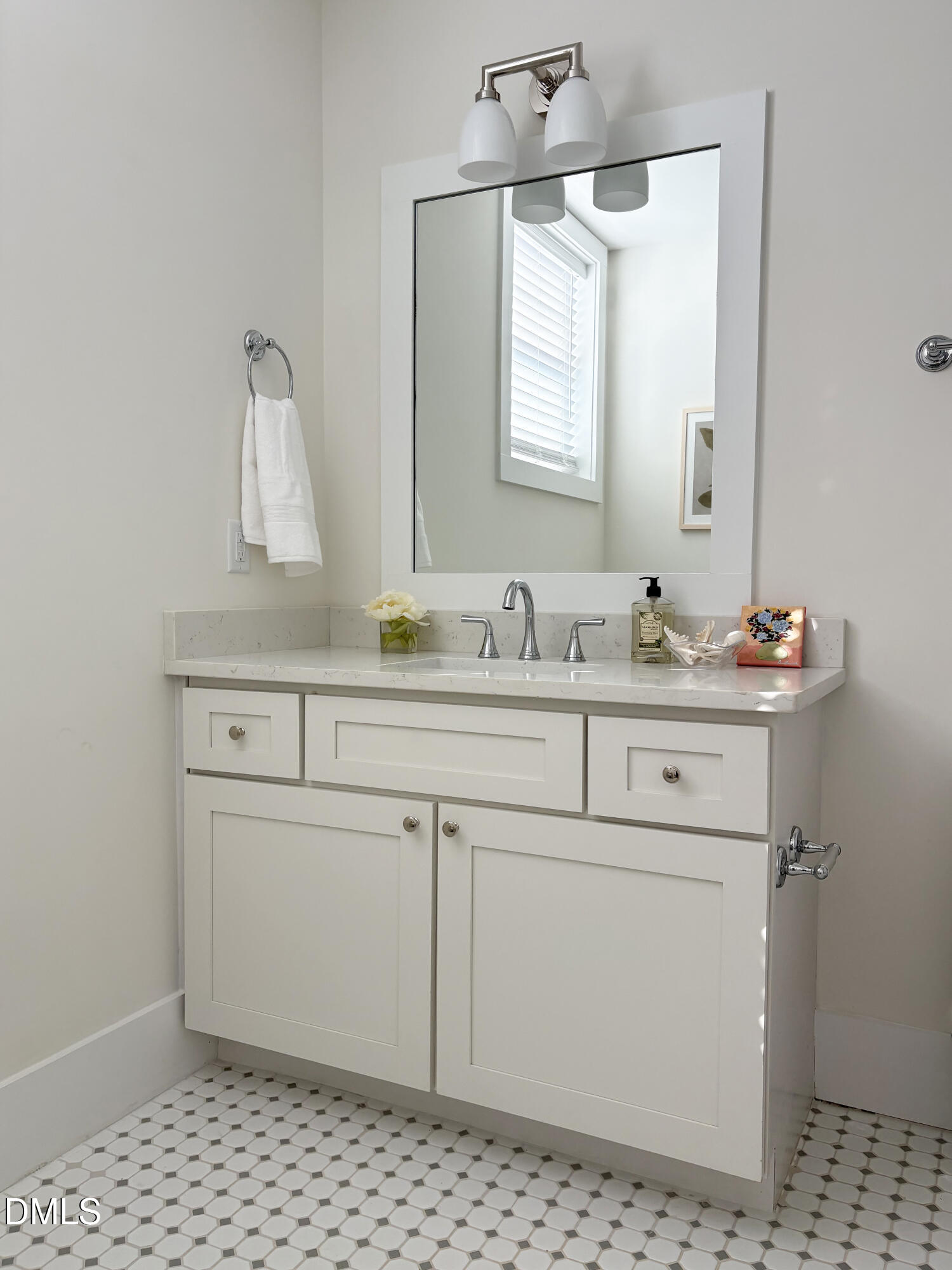 110 Bellamy Lane 109 Property Photo 11