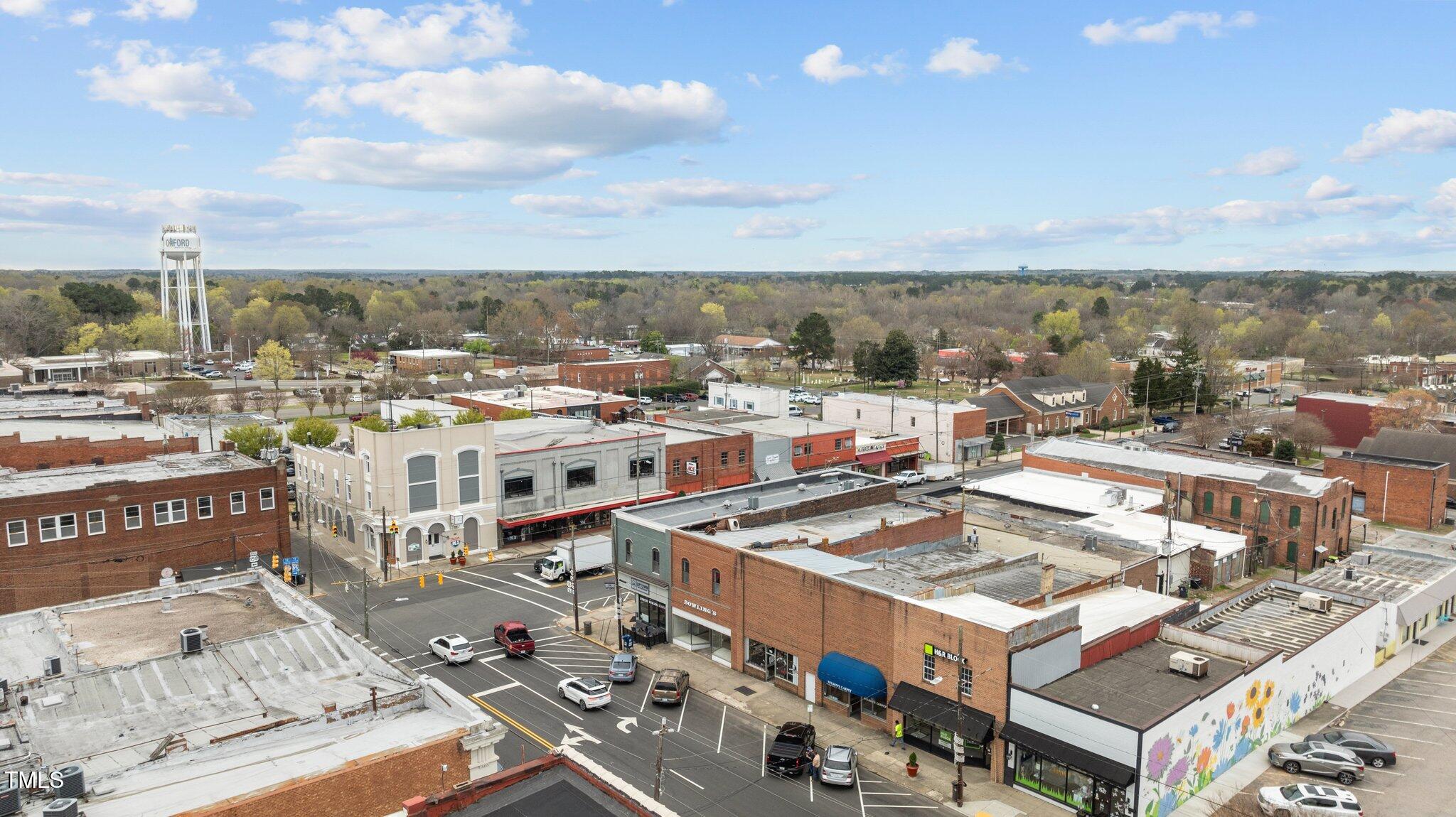 103 College Street Property Photo 3