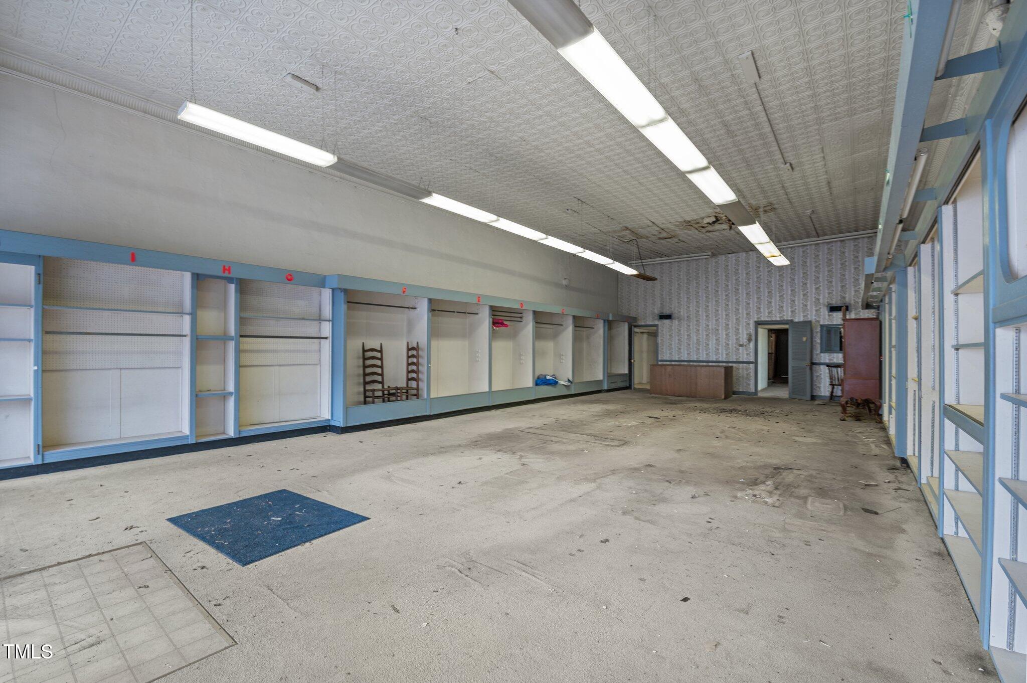 103 College Street Property Photo 13