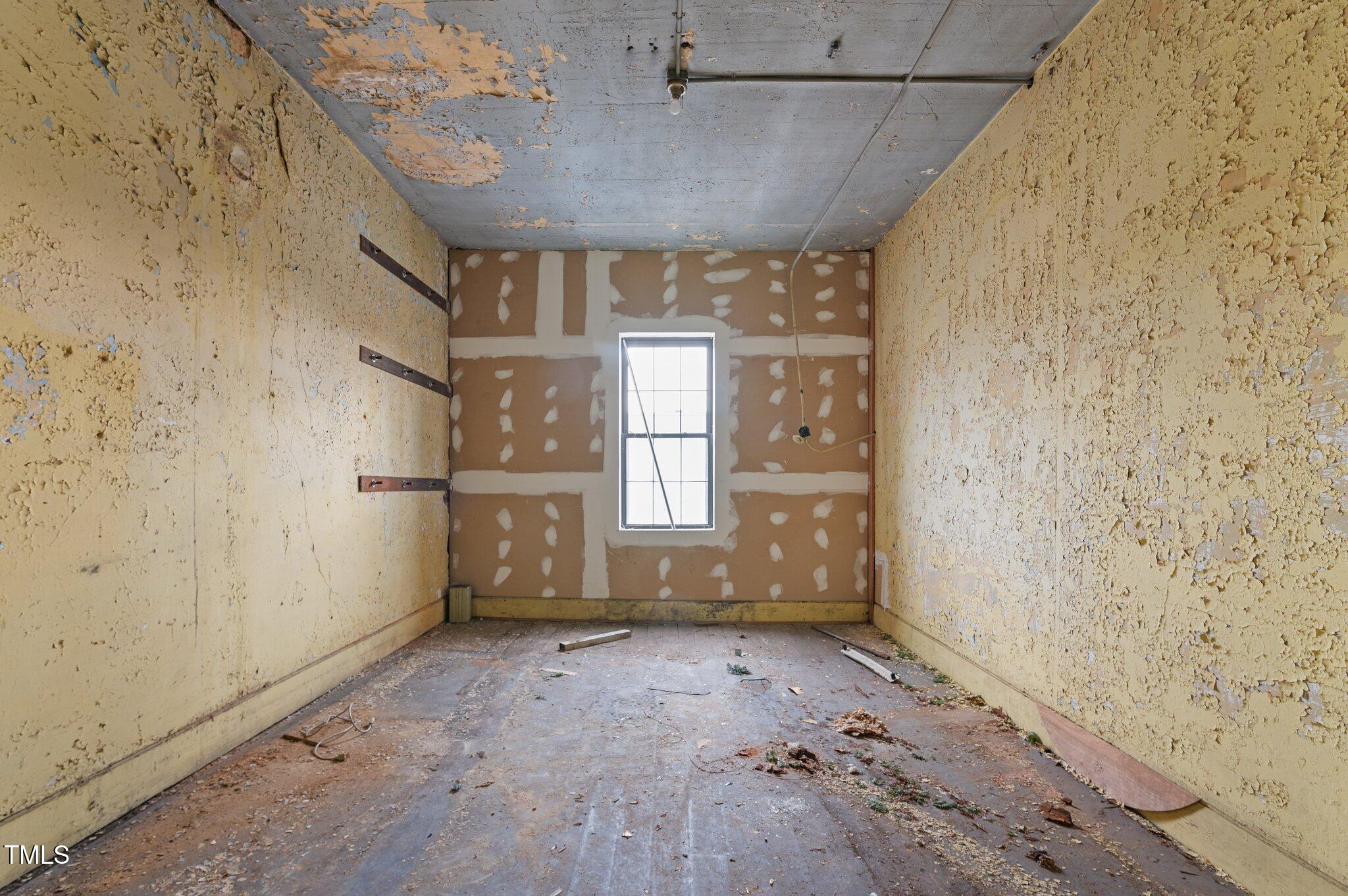 103 College Street Property Photo 20