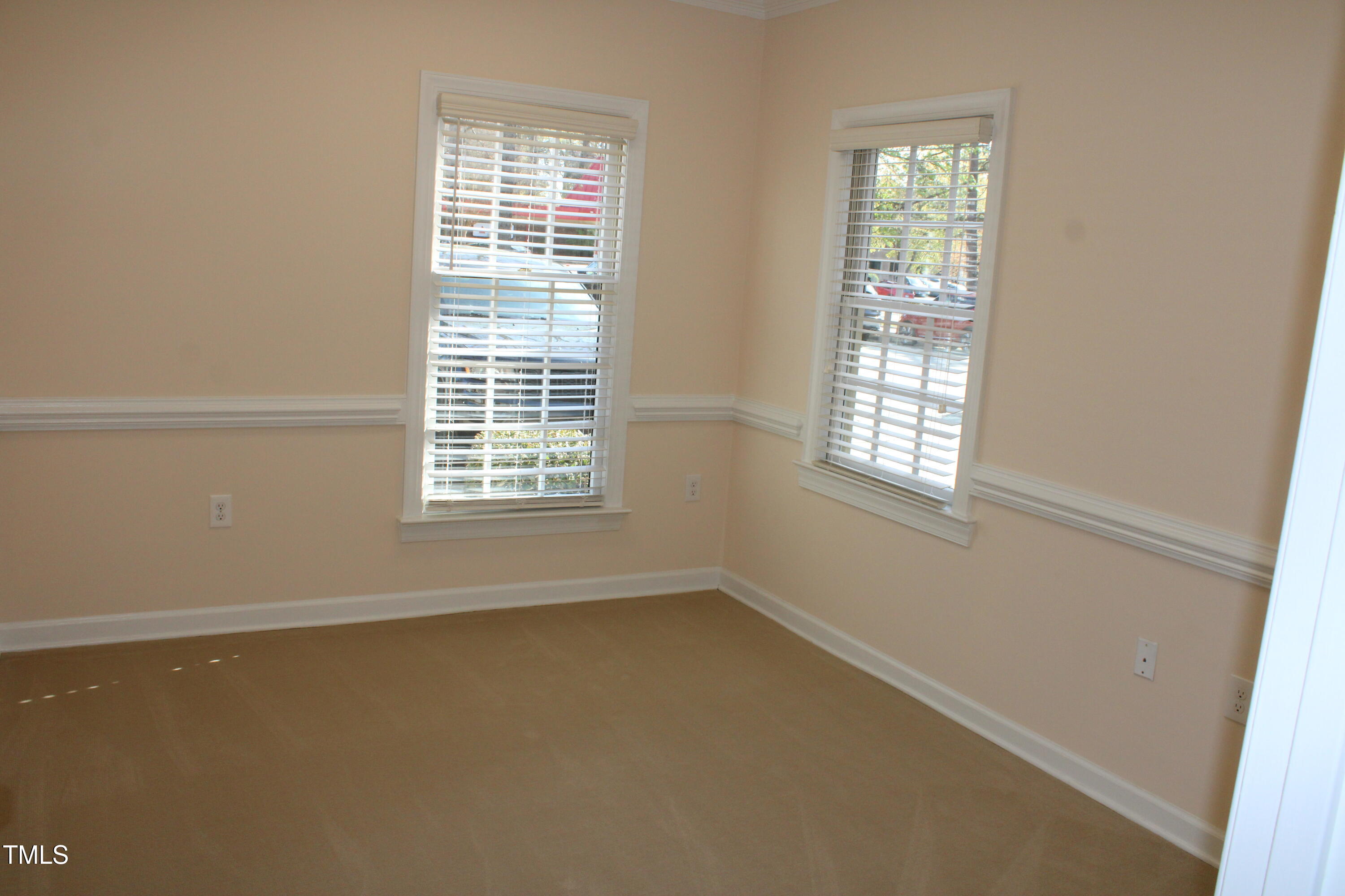 266 W Millbrook Road Property Photo 3