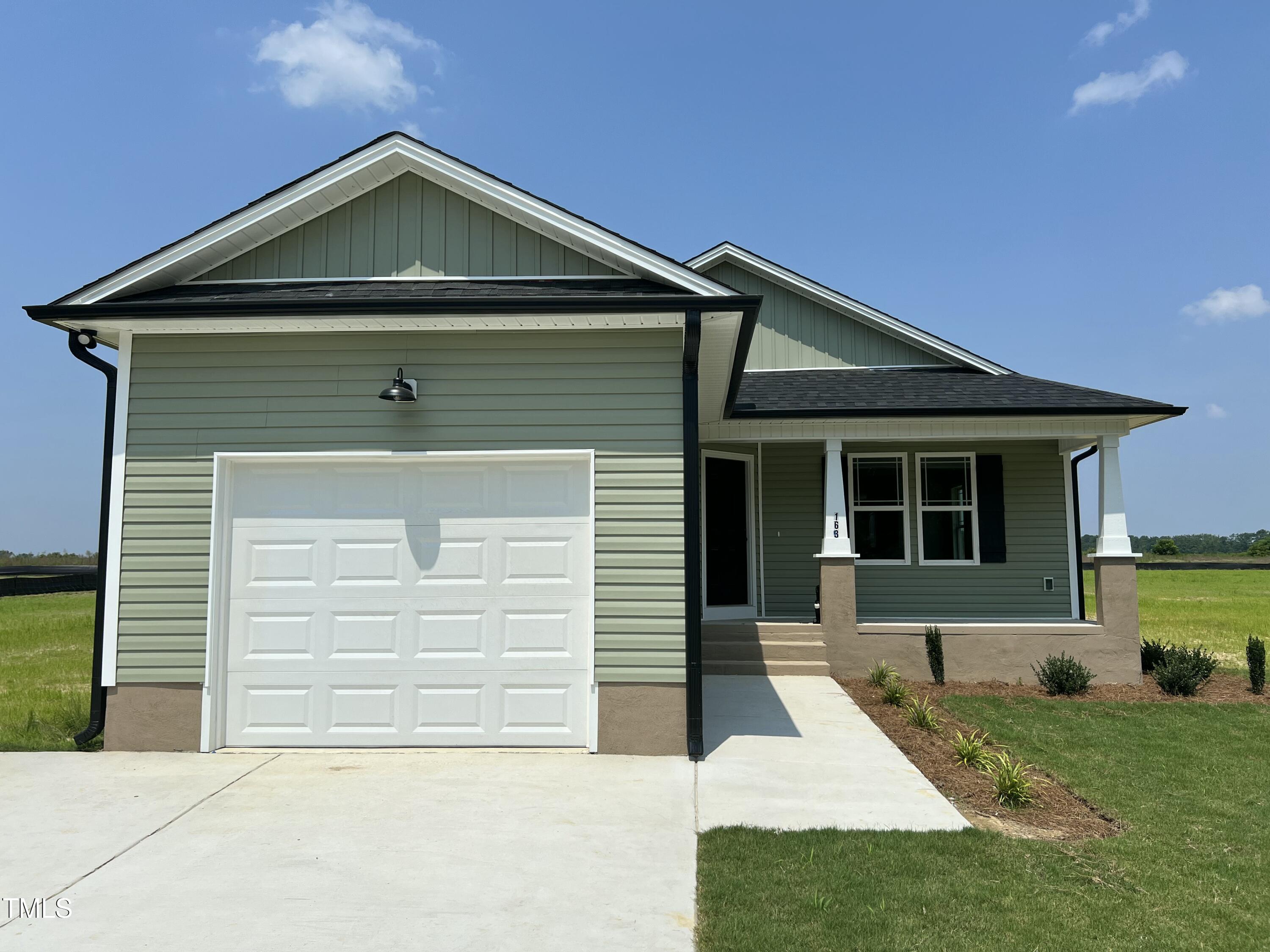 163 Grace Pond Avenue Property Photo 1