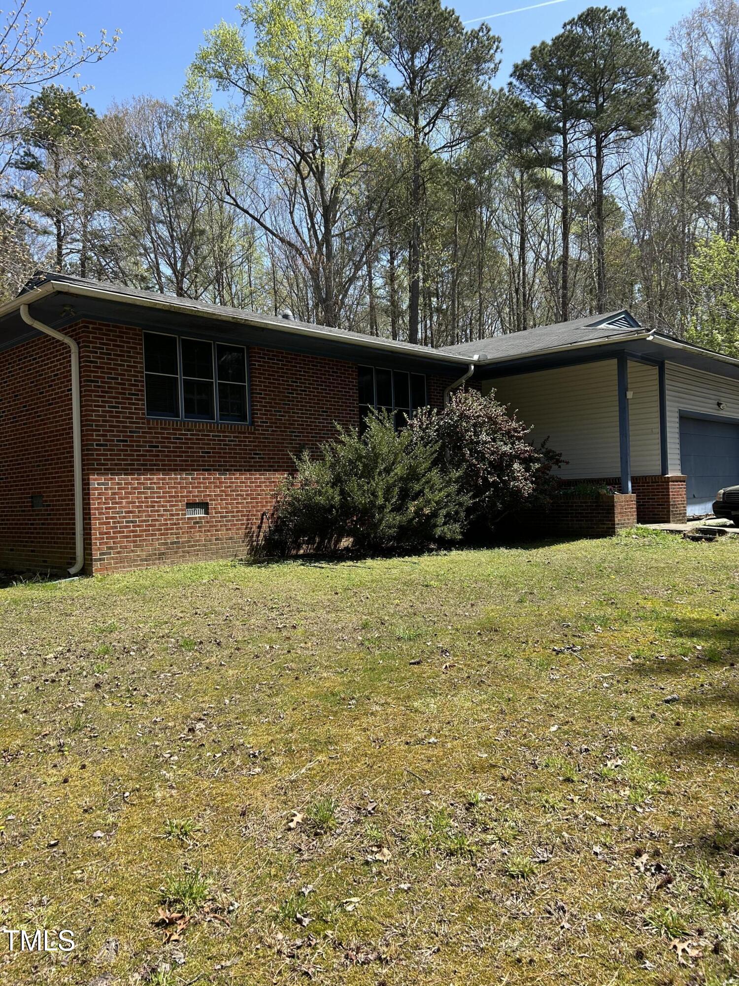 4001 W Antioch Drive Property Photo