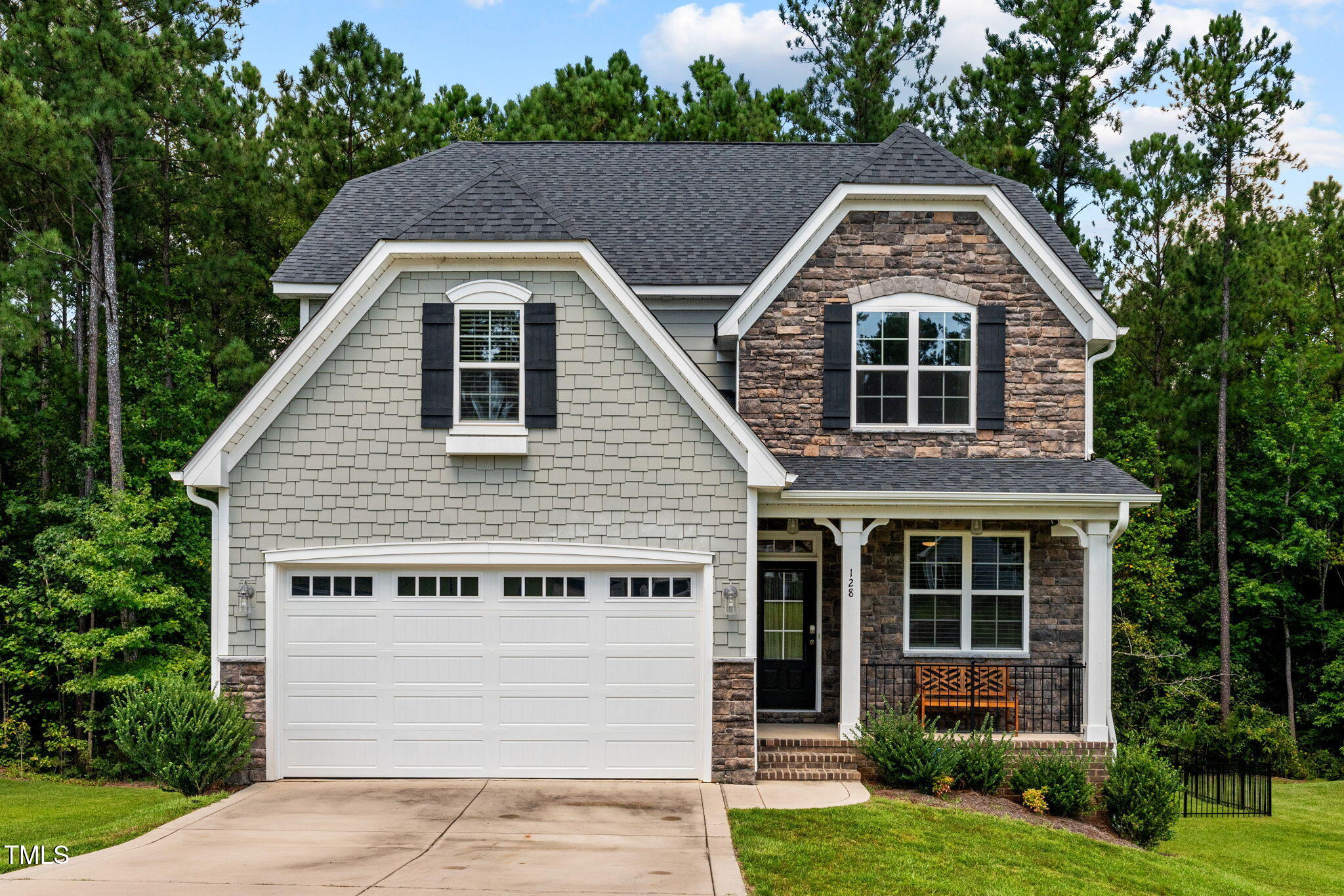 128 School Side Drive Property Photo