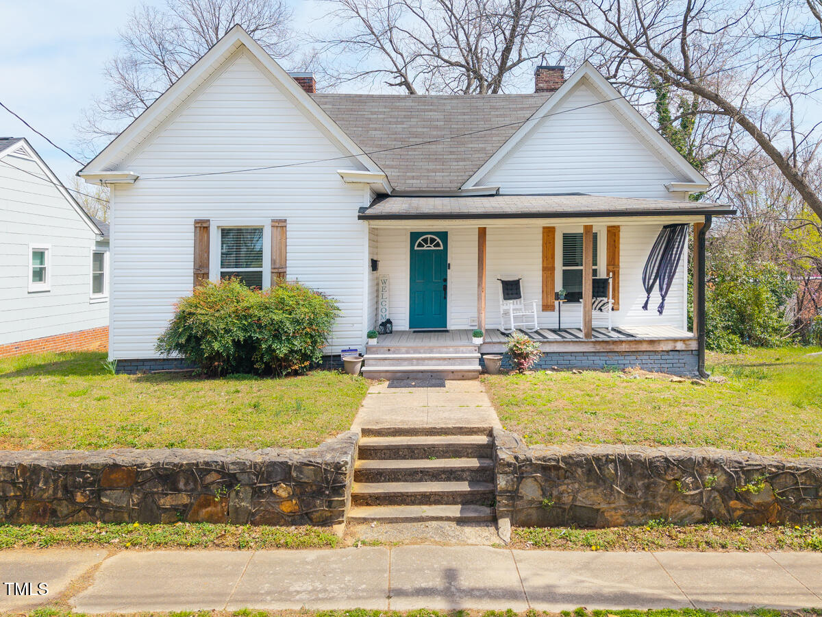 323 W 5th Street Property Photo
