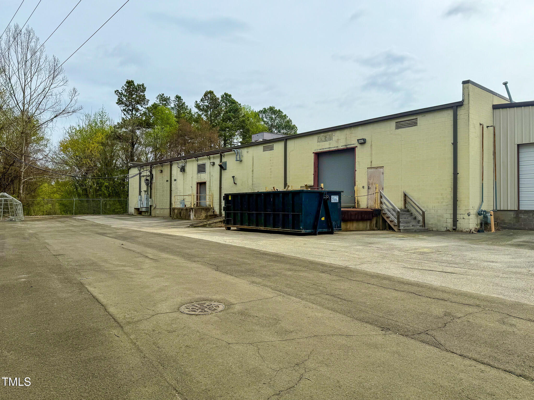 601 N Madison Boulevard Property Photo 11