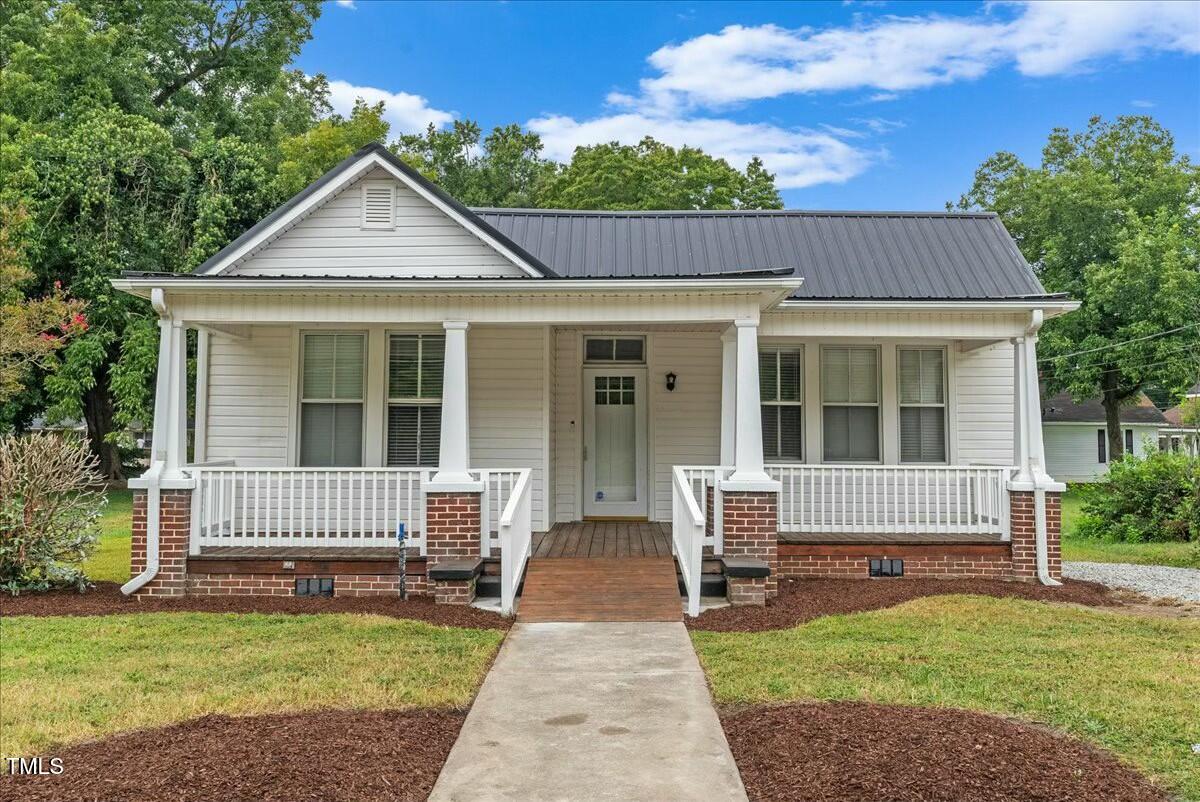 308 Charles Street Property Photo 1