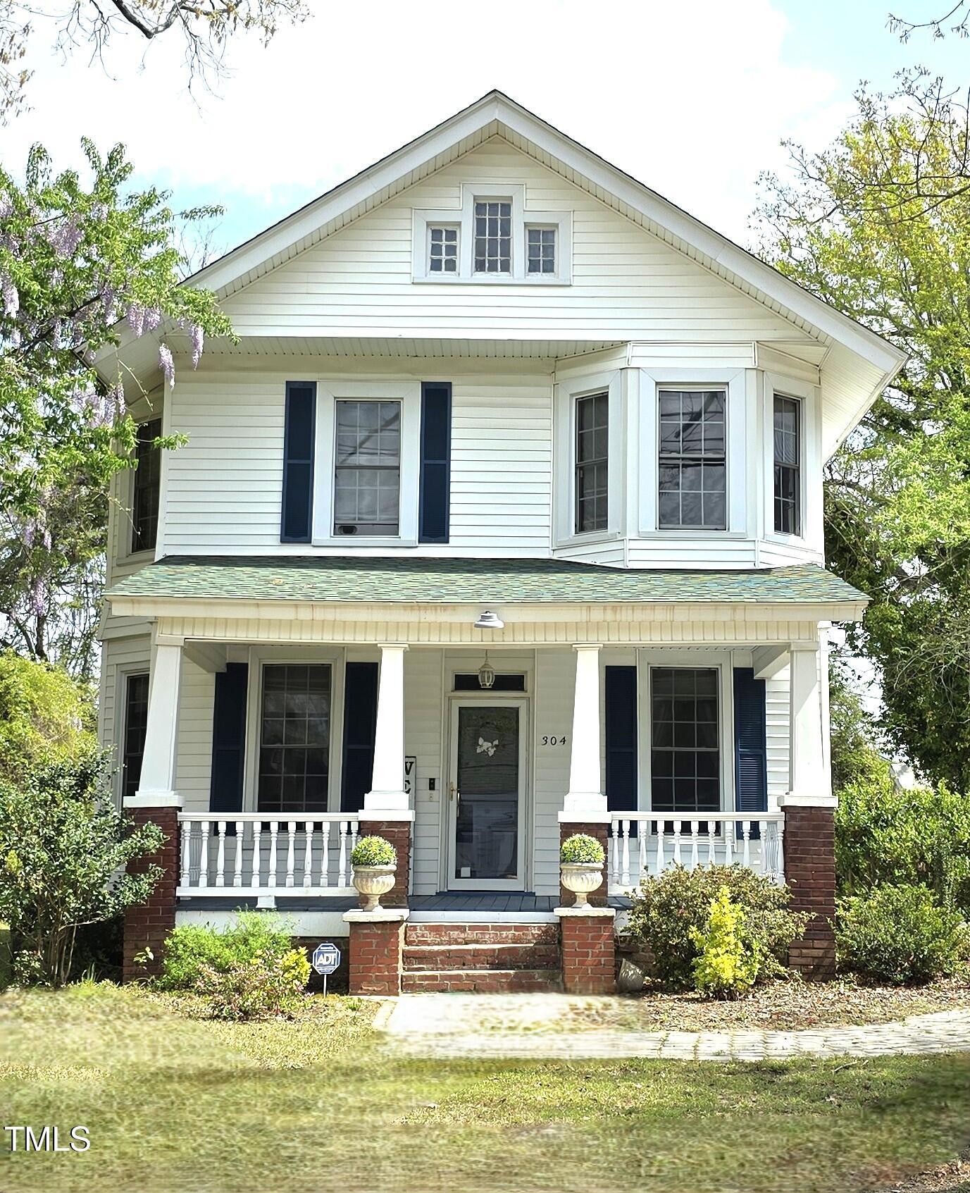 304 N Railroad Street Property Photo