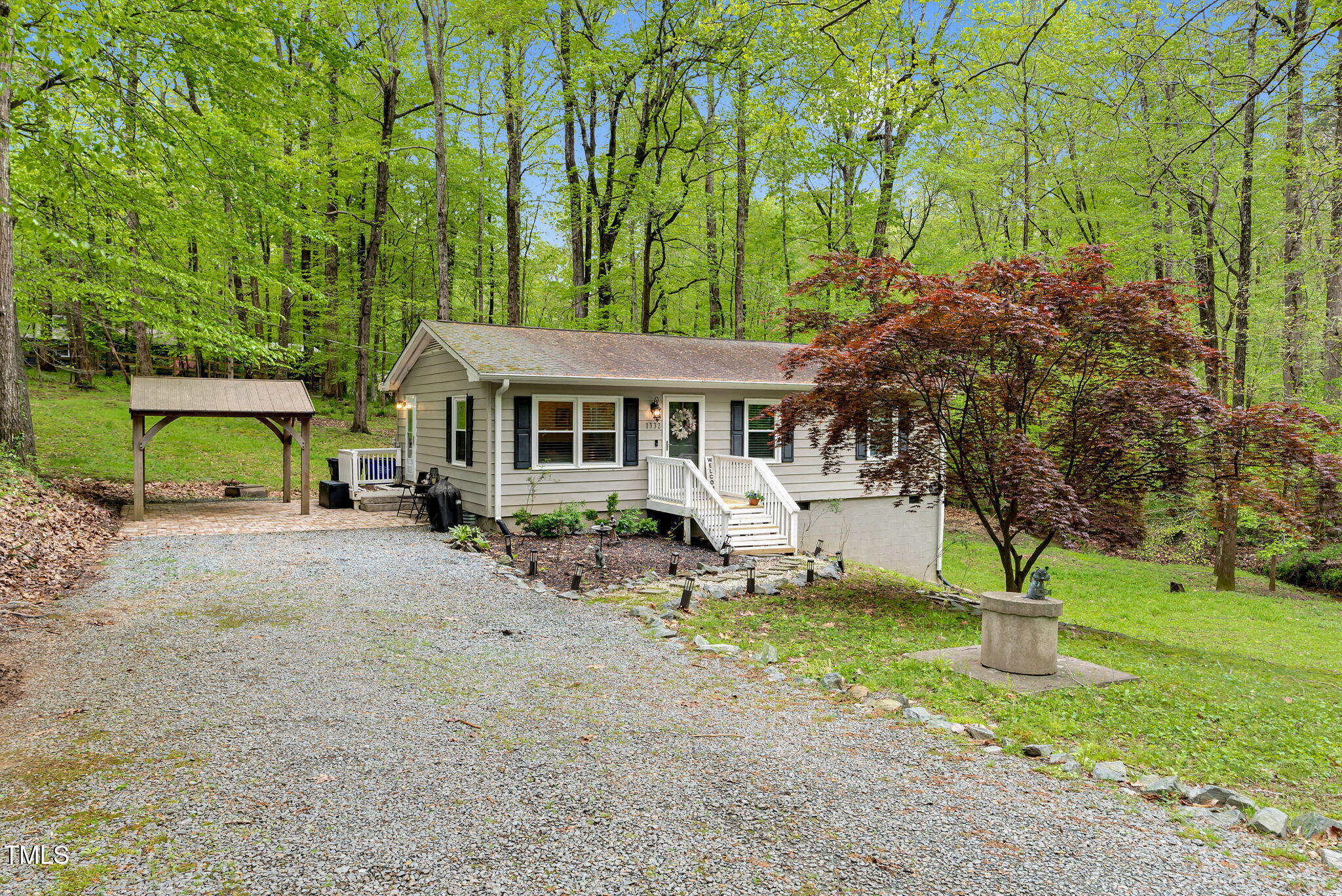 1332 Stallings Road Property Photo 1