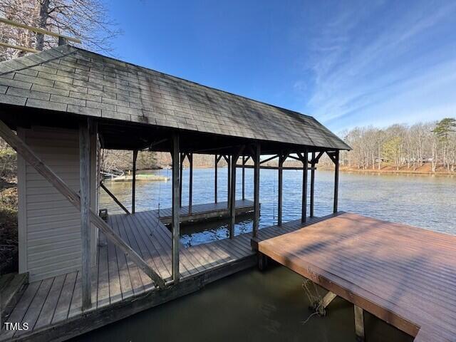 605 Lakeshore Road Property Photo