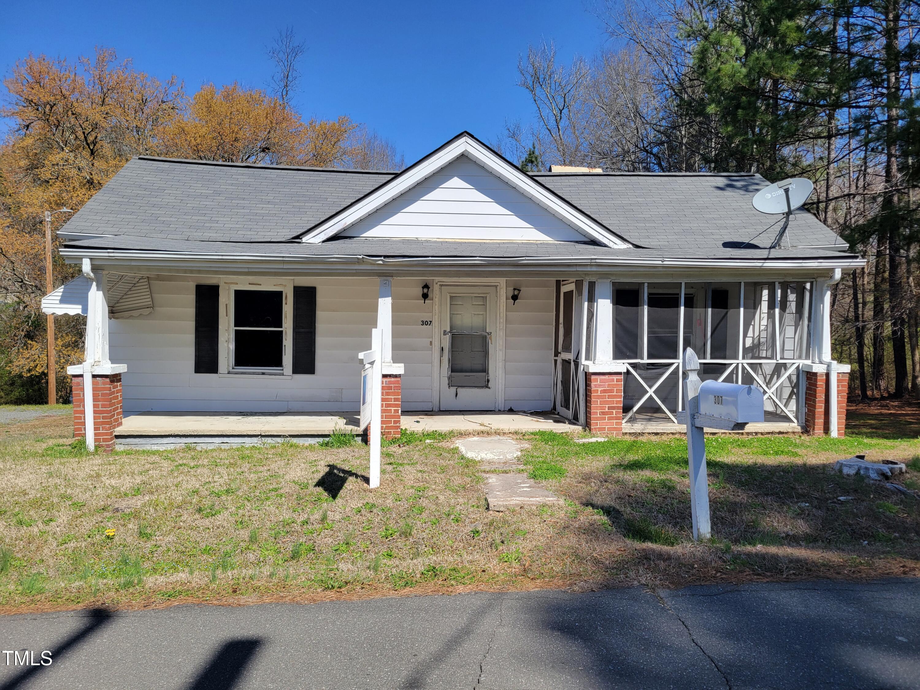 307 Watson Street Property Photo