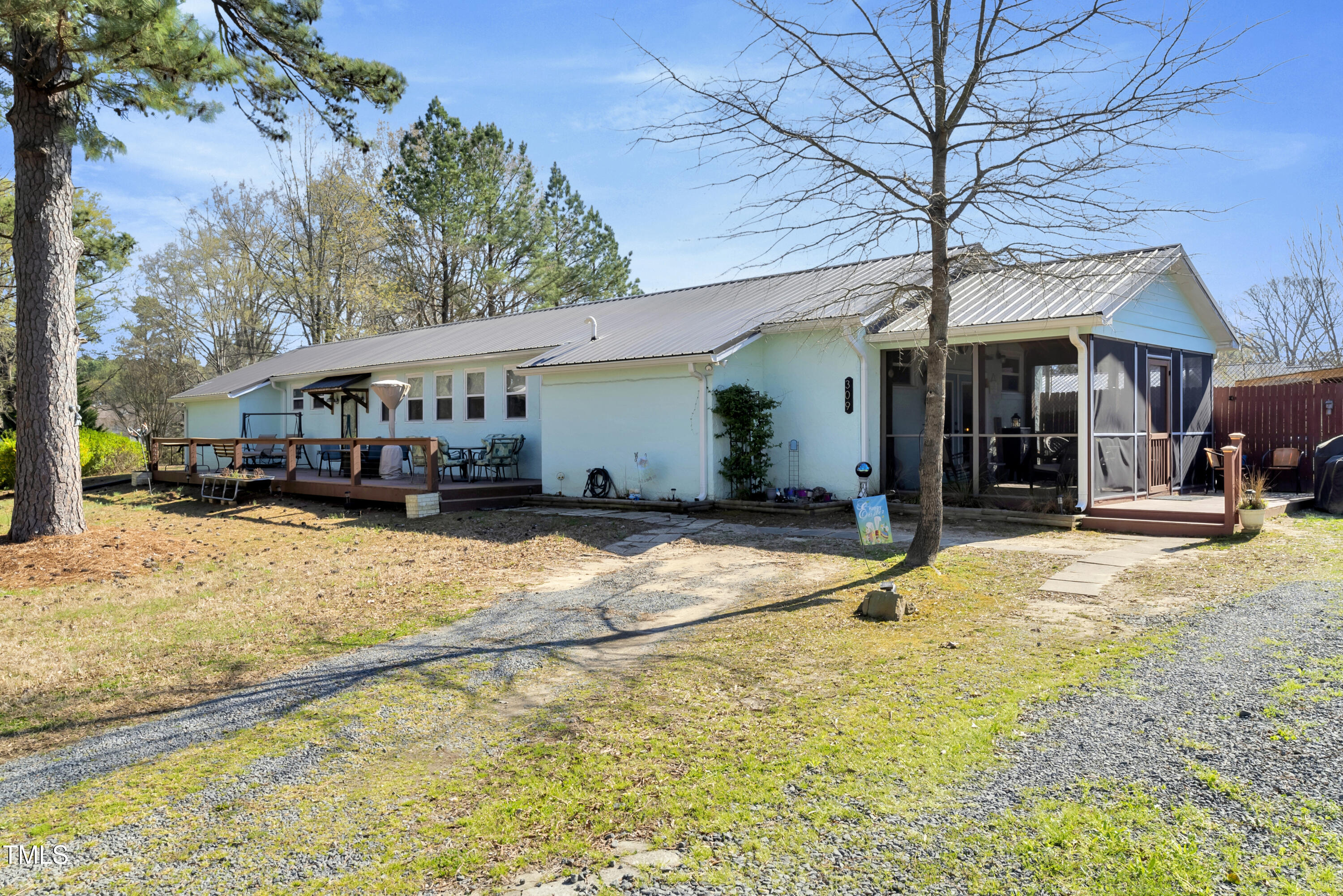 309 14th Street Property Photo