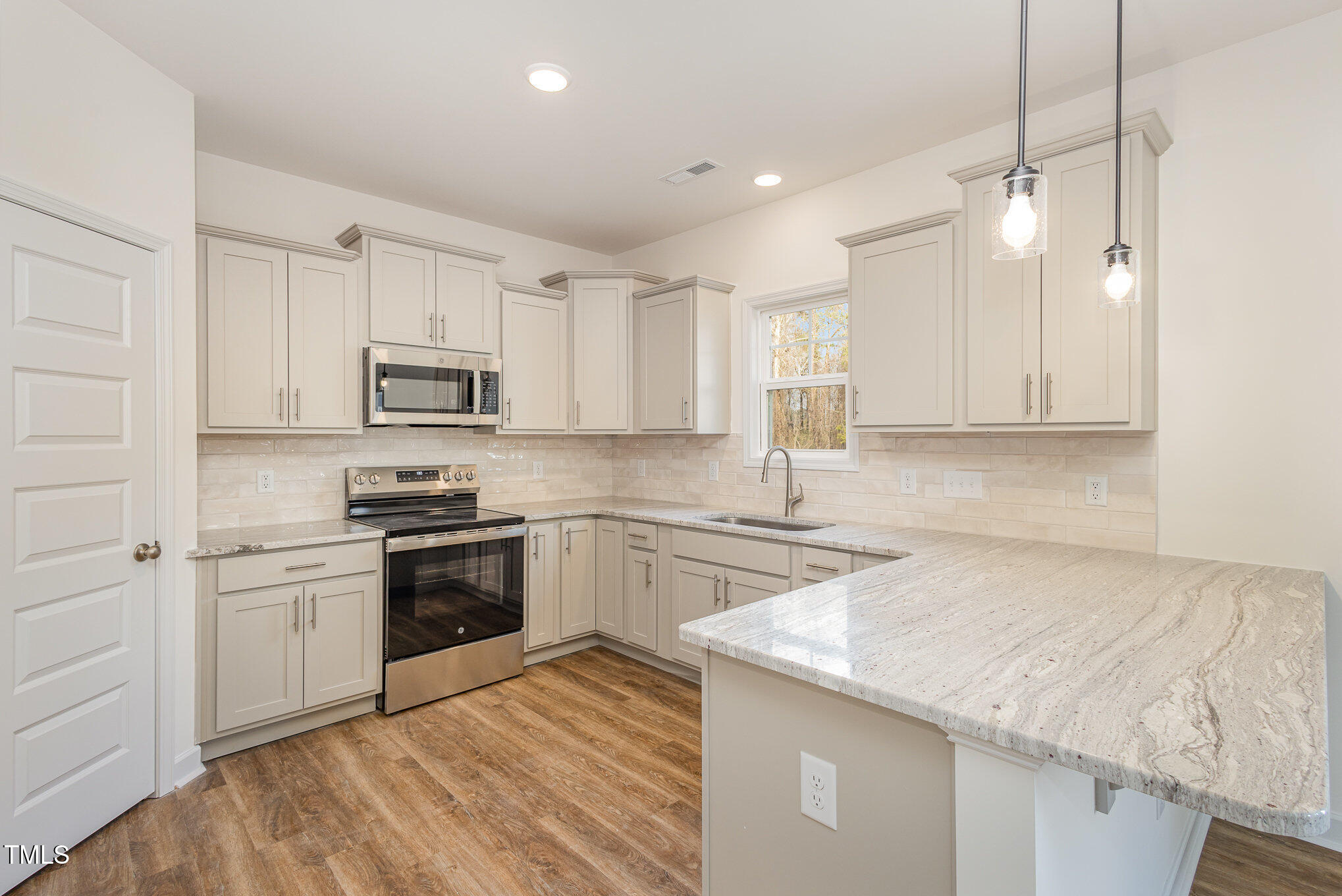 46 Lupin Drive Property Photo 10