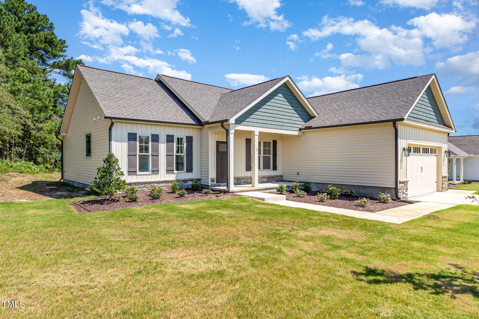 47 Royal Avenue Property Photo 3