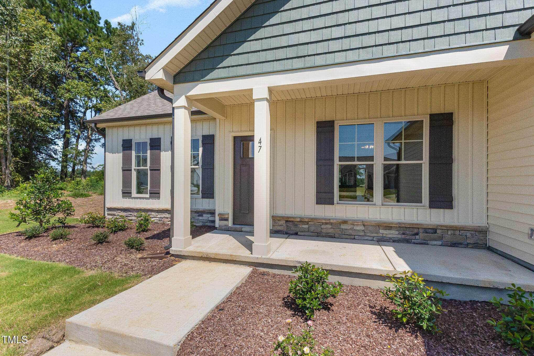 47 Royal Avenue Property Photo 4