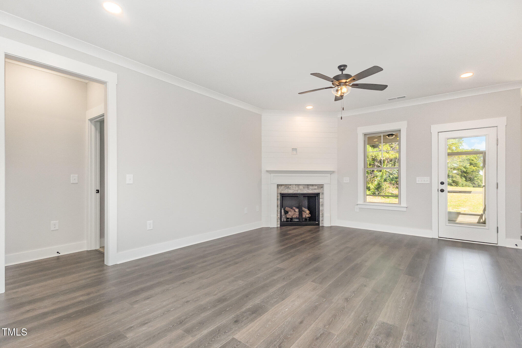 47 Royal Avenue Property Photo 5