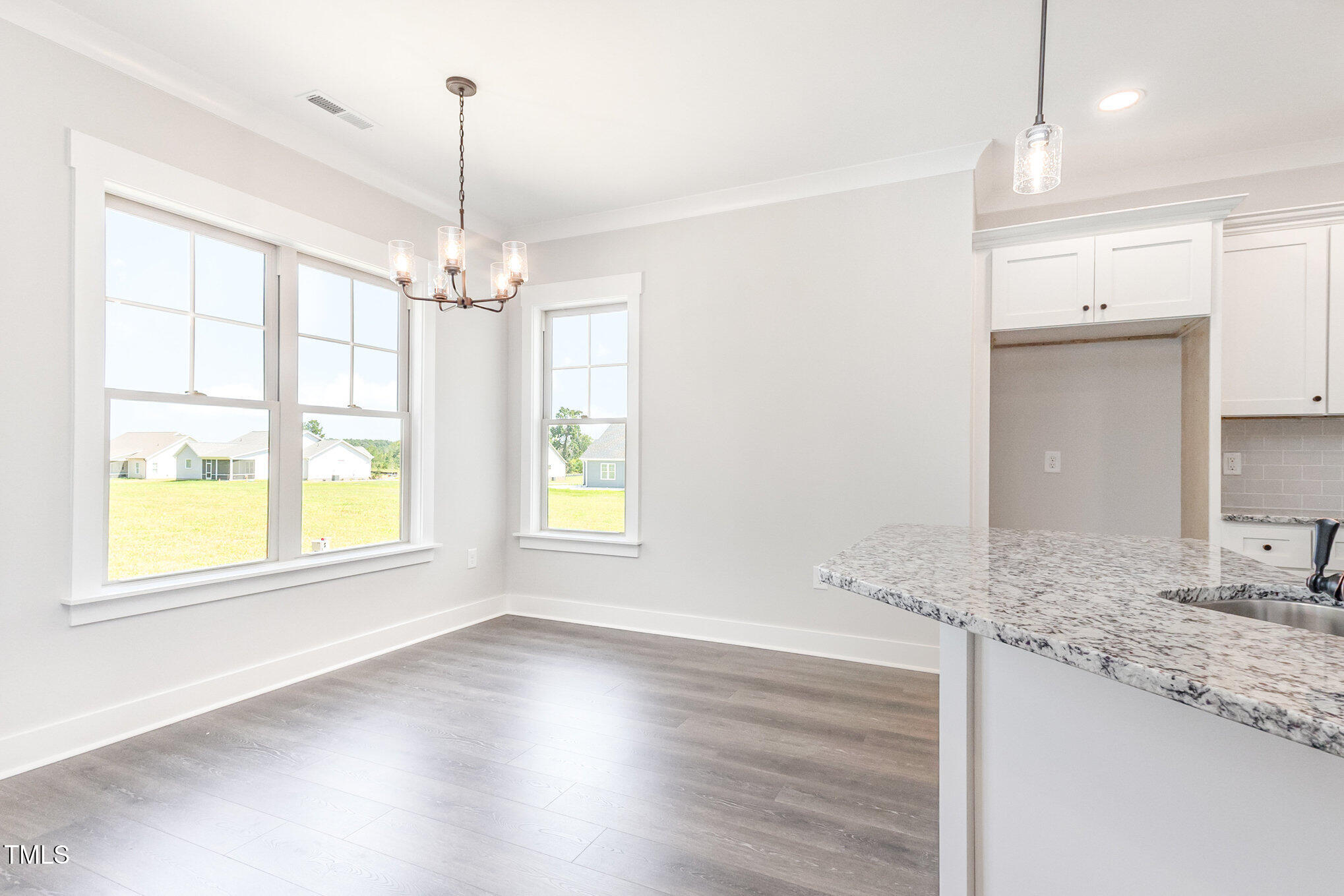 47 Royal Avenue Property Photo 8