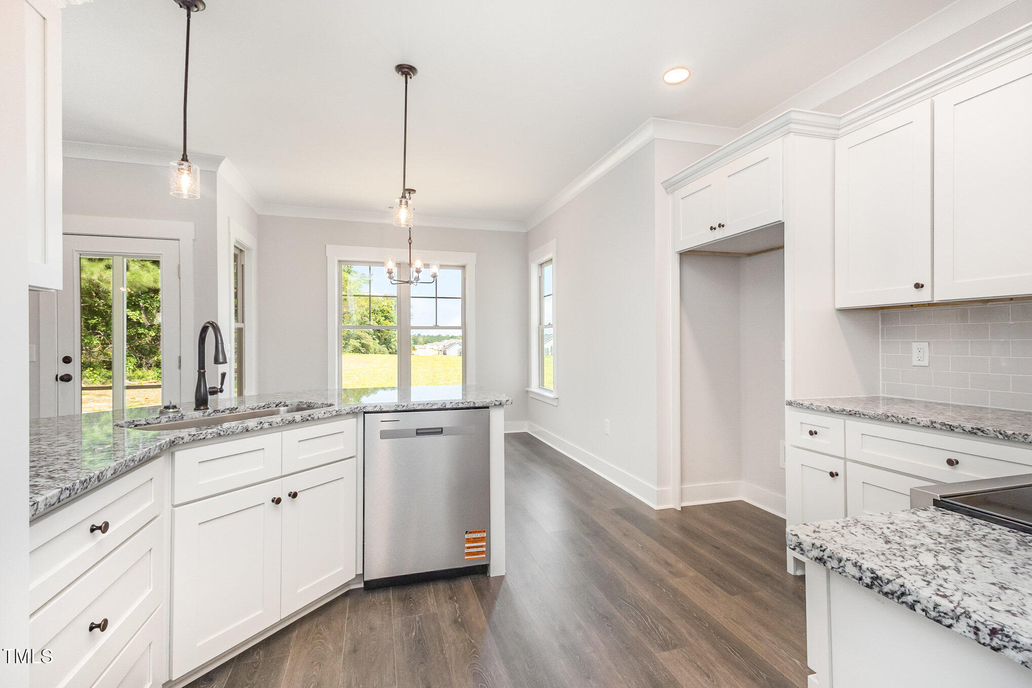 47 Royal Avenue Property Photo 12