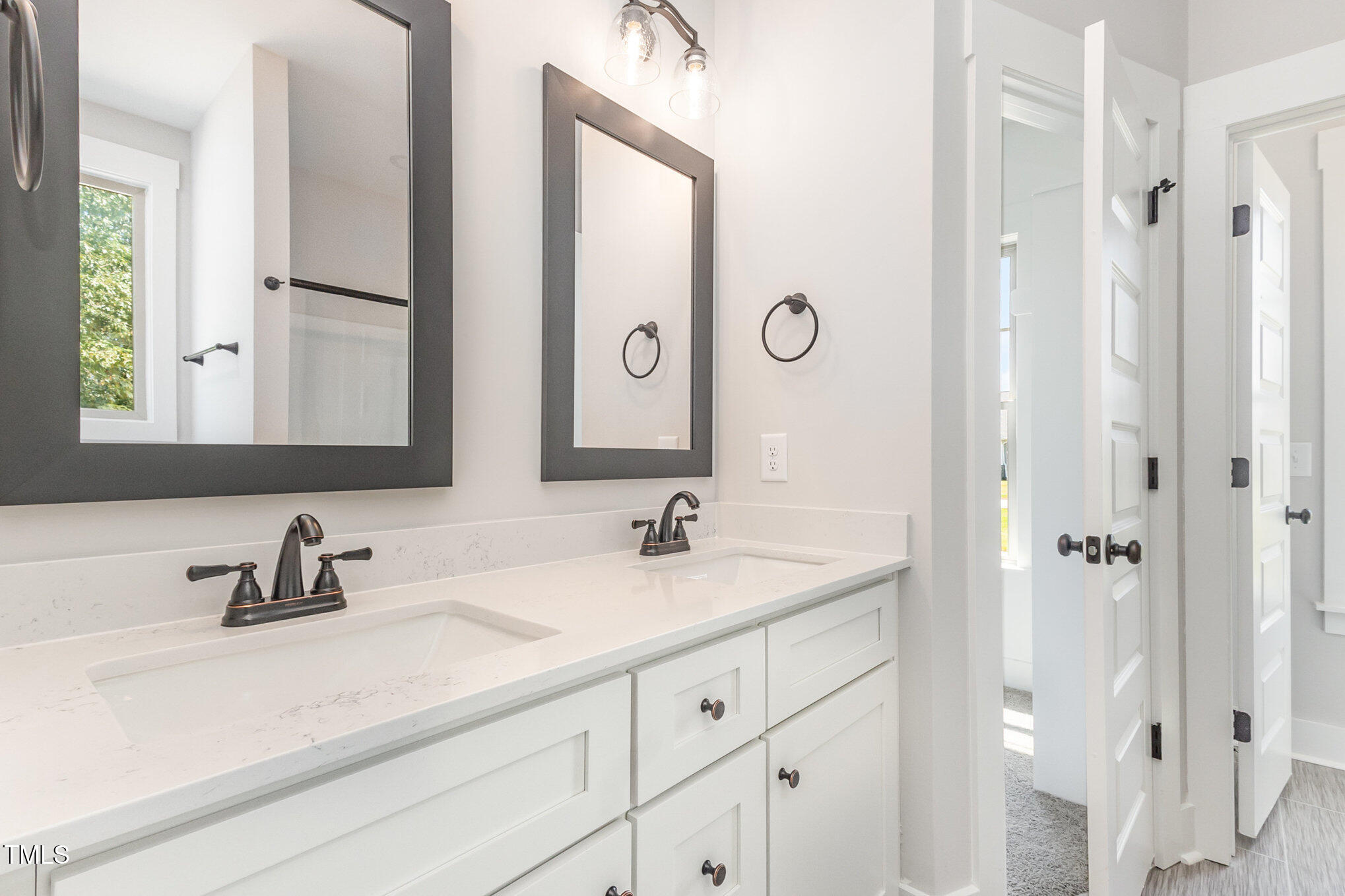 47 Royal Avenue Property Photo 20