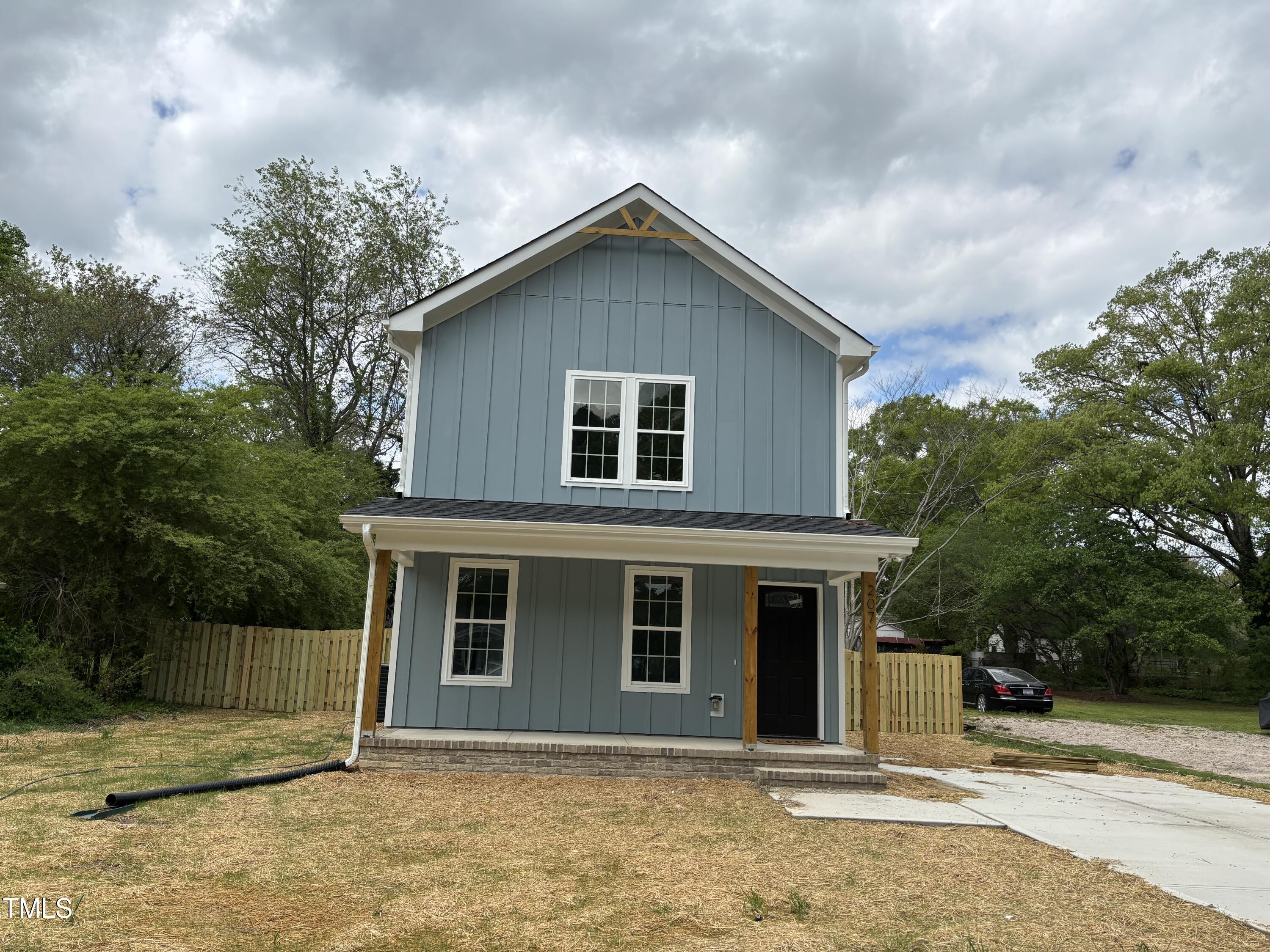 207 Sallinger Street Property Photo