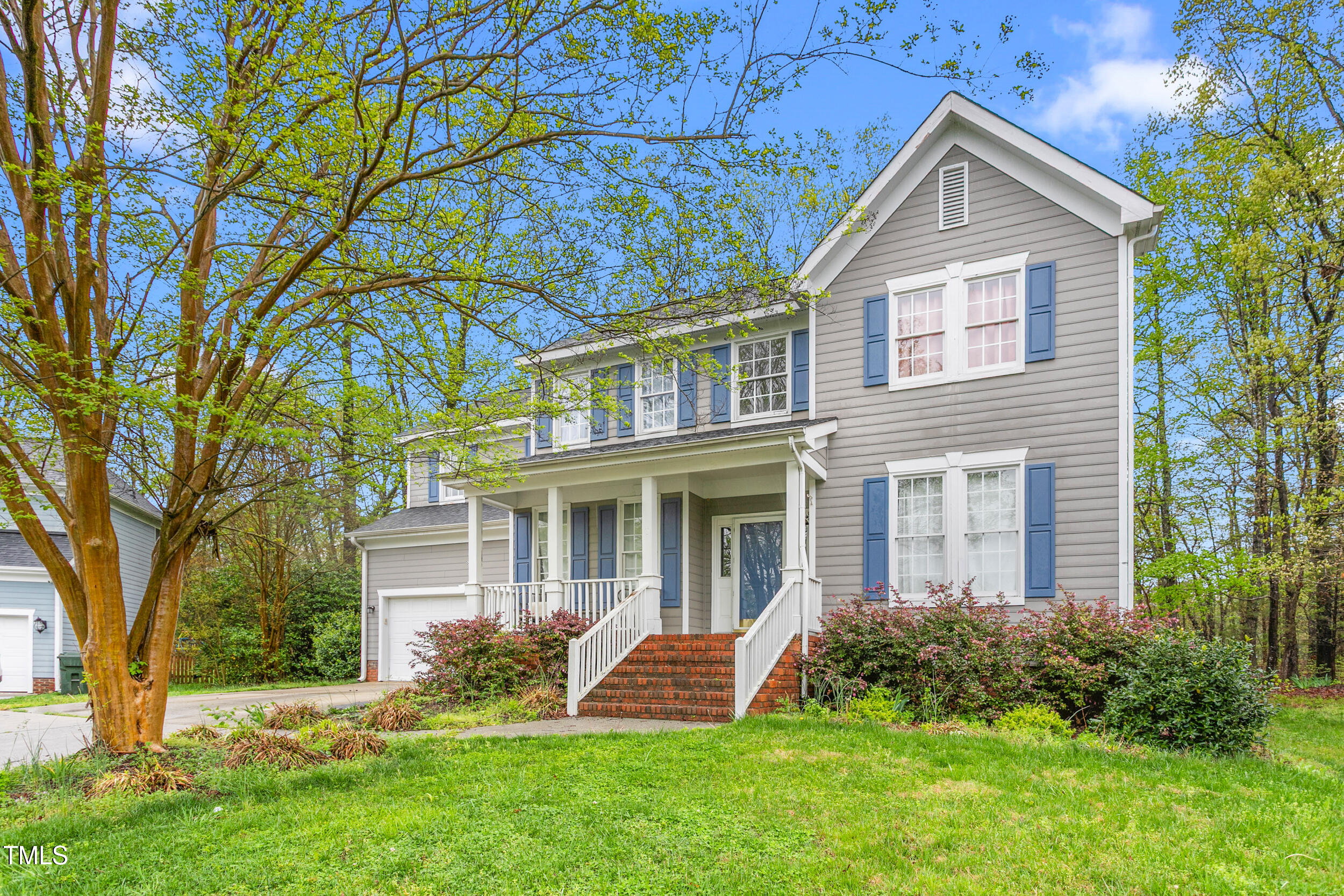 101 Elk River Ct. Court Property Photo