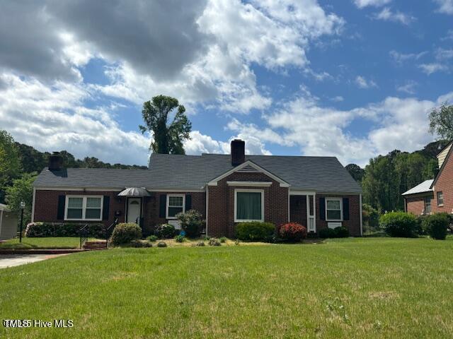 615 Trinity Drive W Property Photo