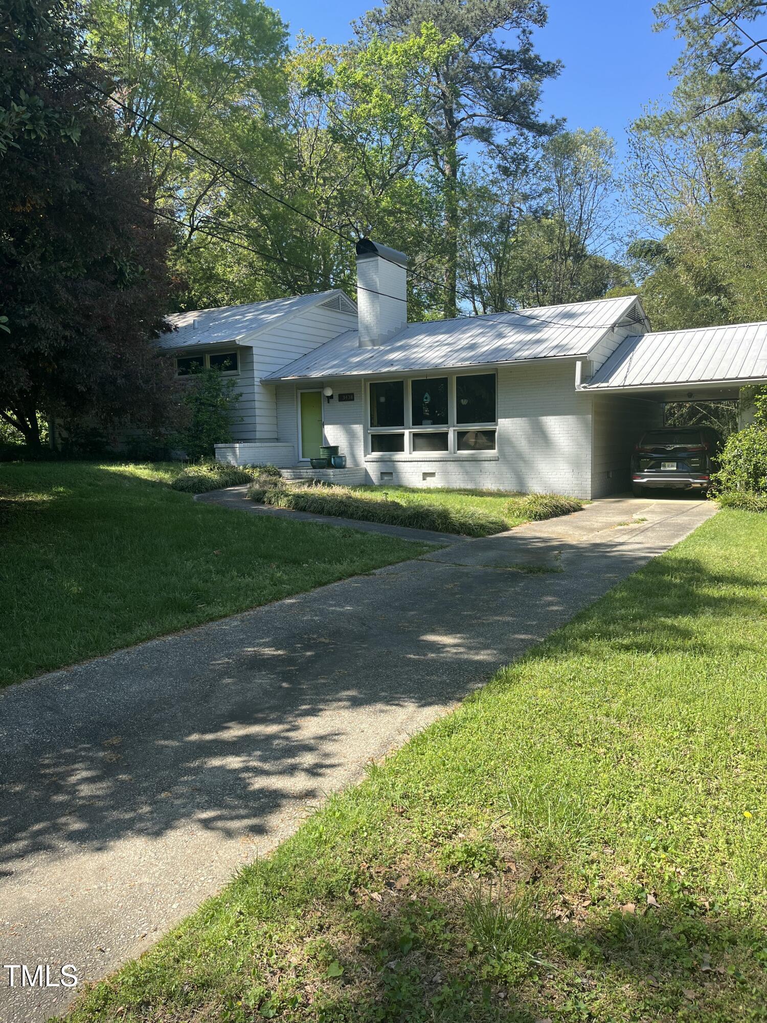 3438 Leonard Street Property Photo