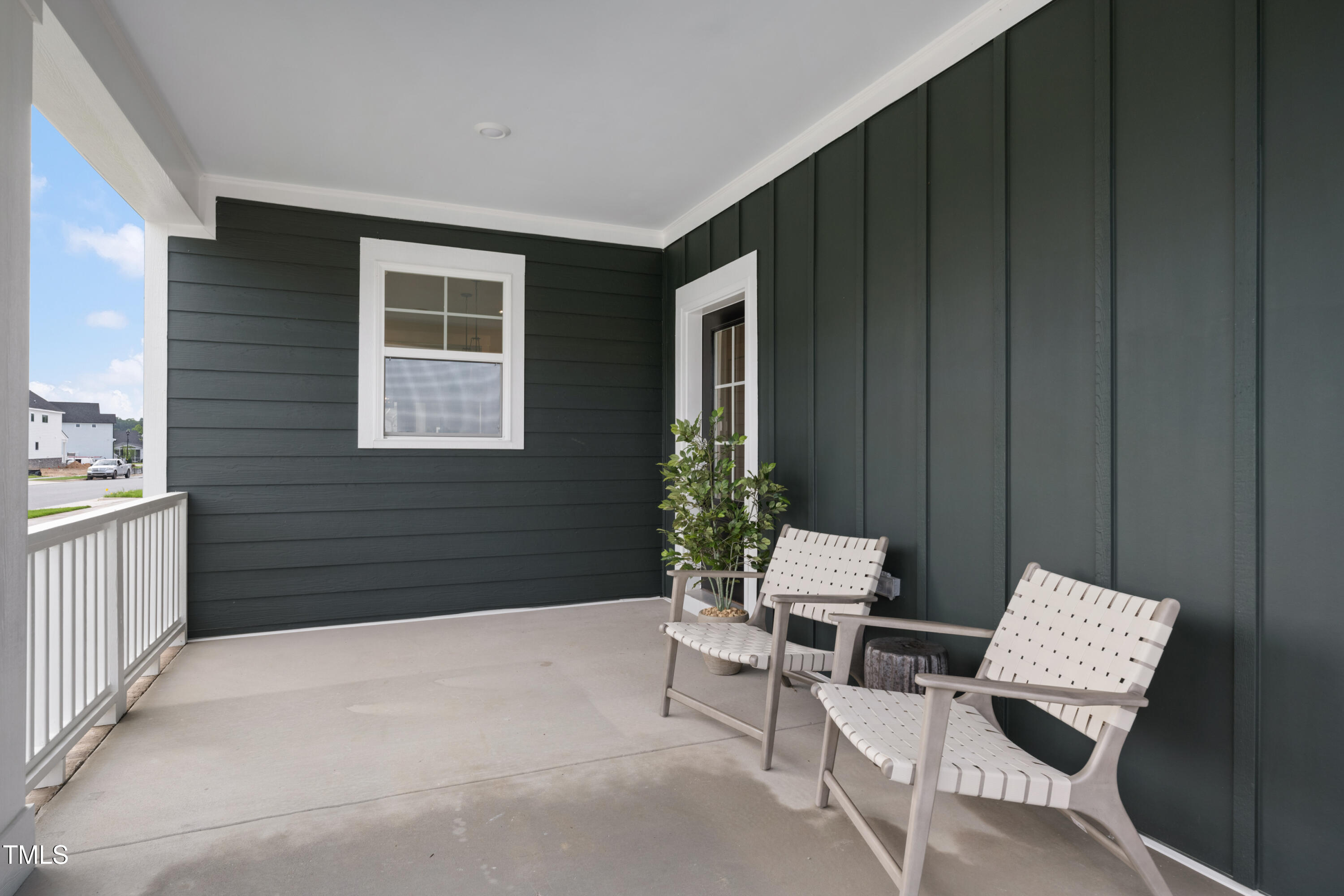 640 Helping Horse Lane Property Photo 2