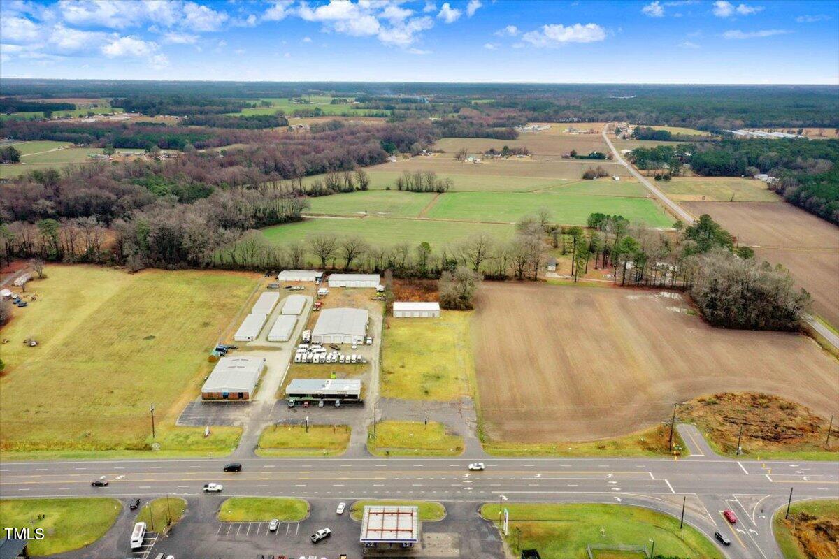 409 Nc 111 Property Photo 16
