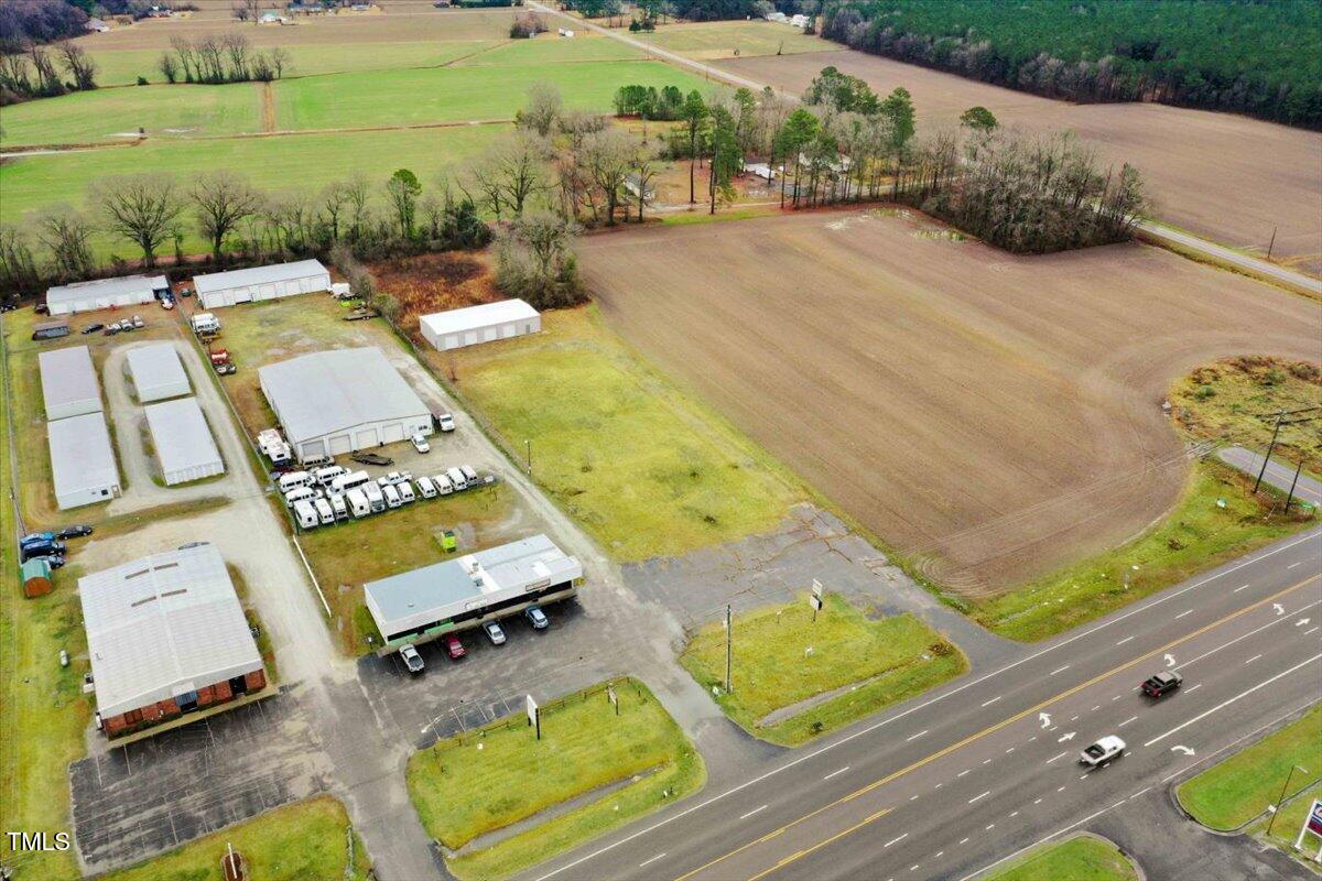 409 Nc 111 Property Photo 23
