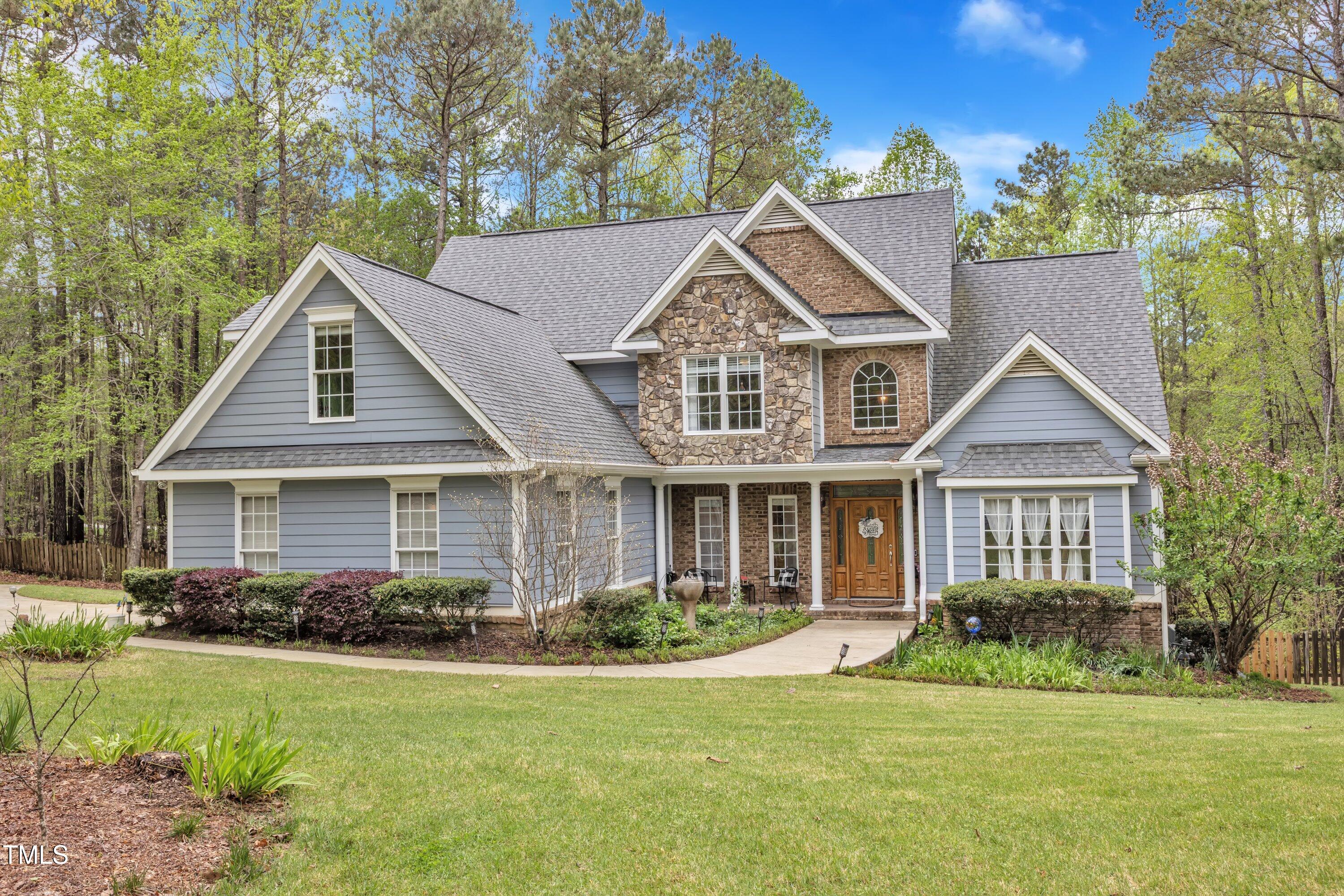 250 Highview Drive Property Photo