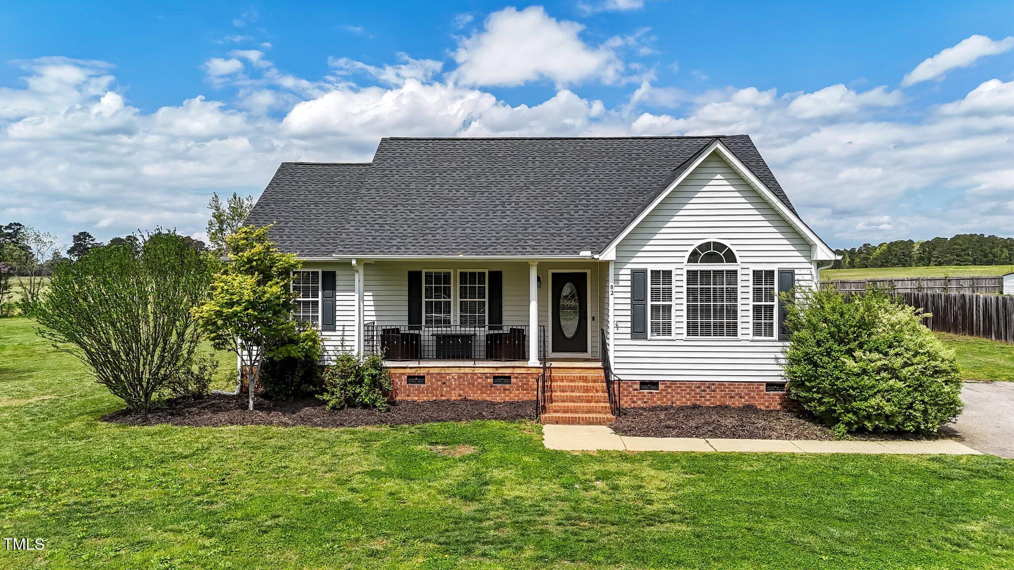 82 Sommerset Drive Property Photo