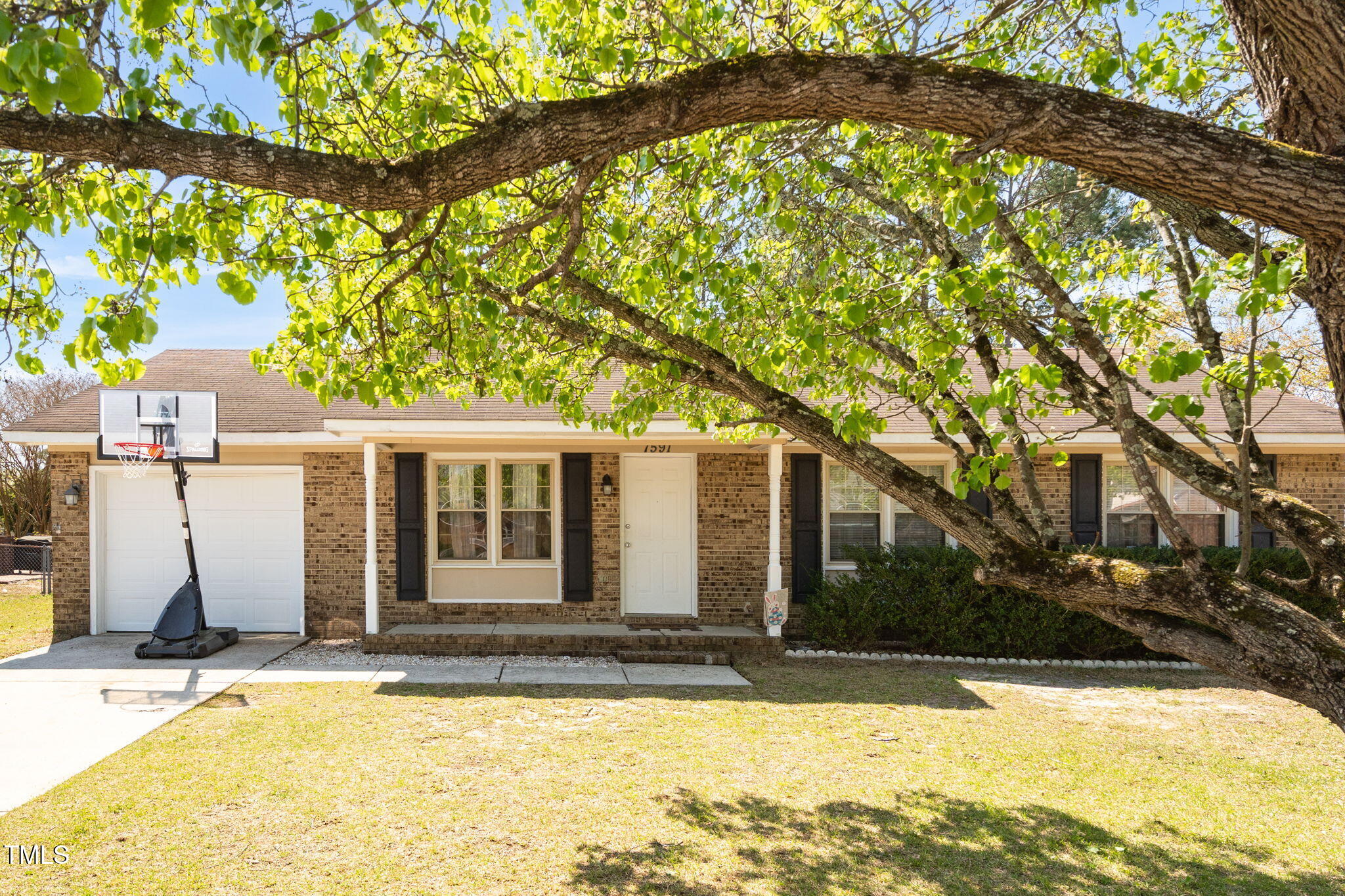 7591 Shumont Drive Property Photo