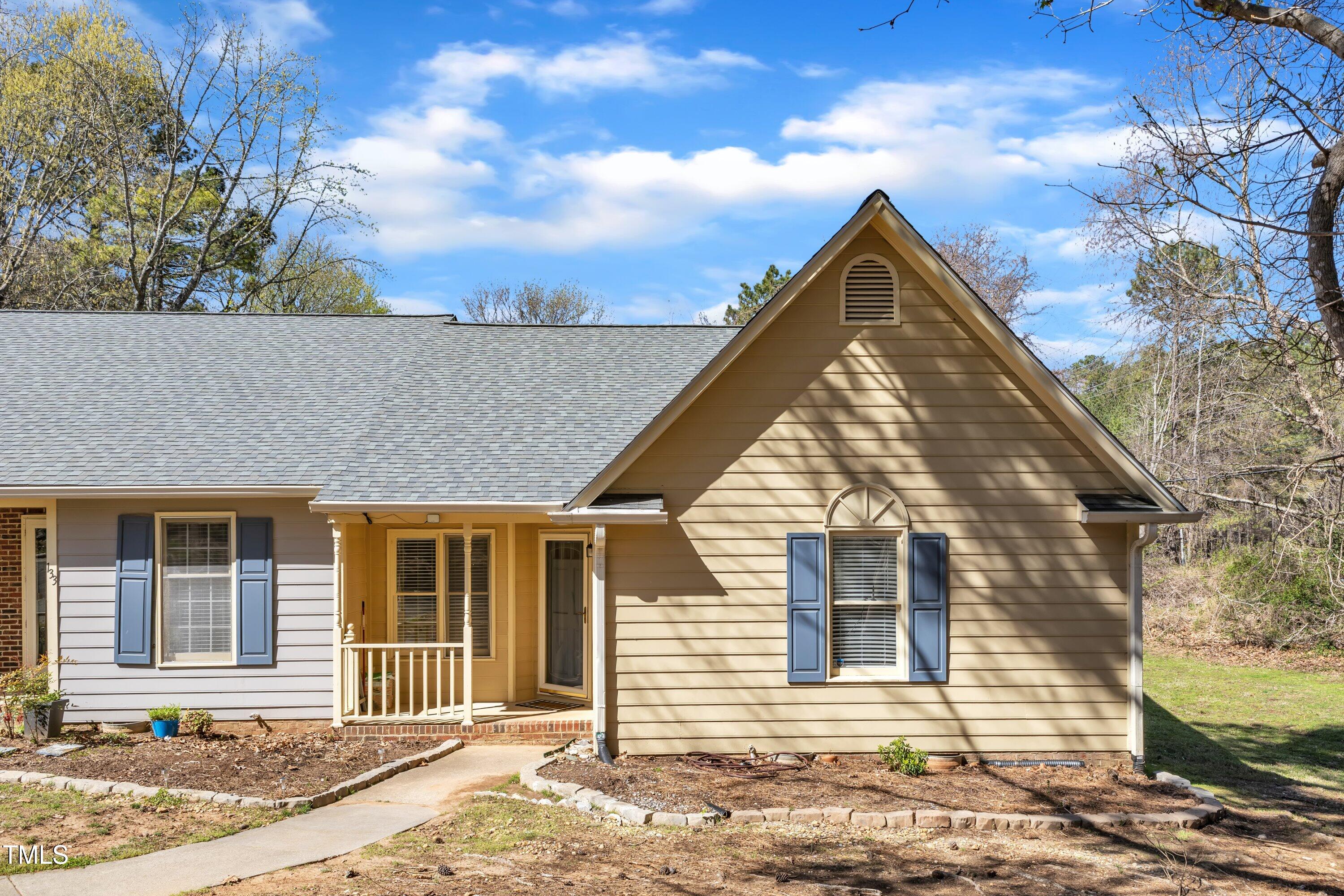 135 Boldleaf Court Property Photo 1