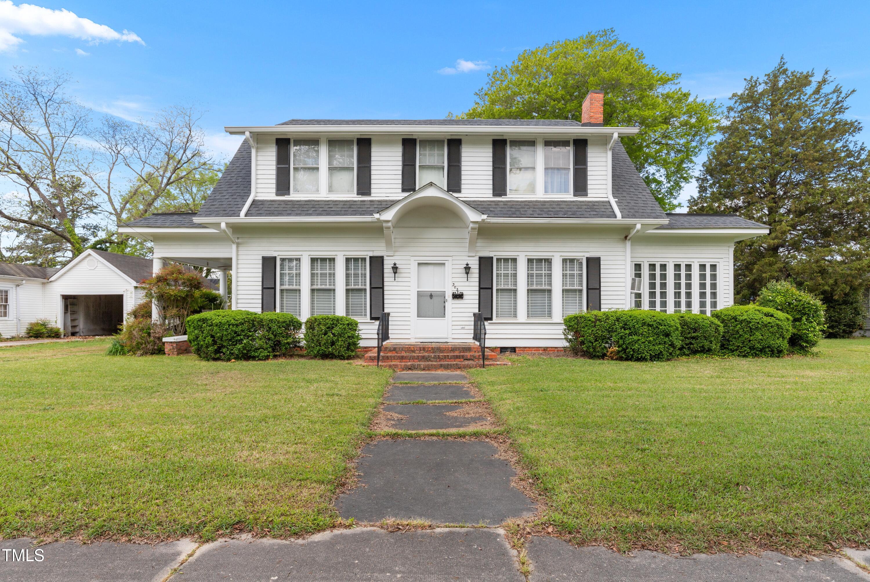 305 N Ellis Avenue Property Photo