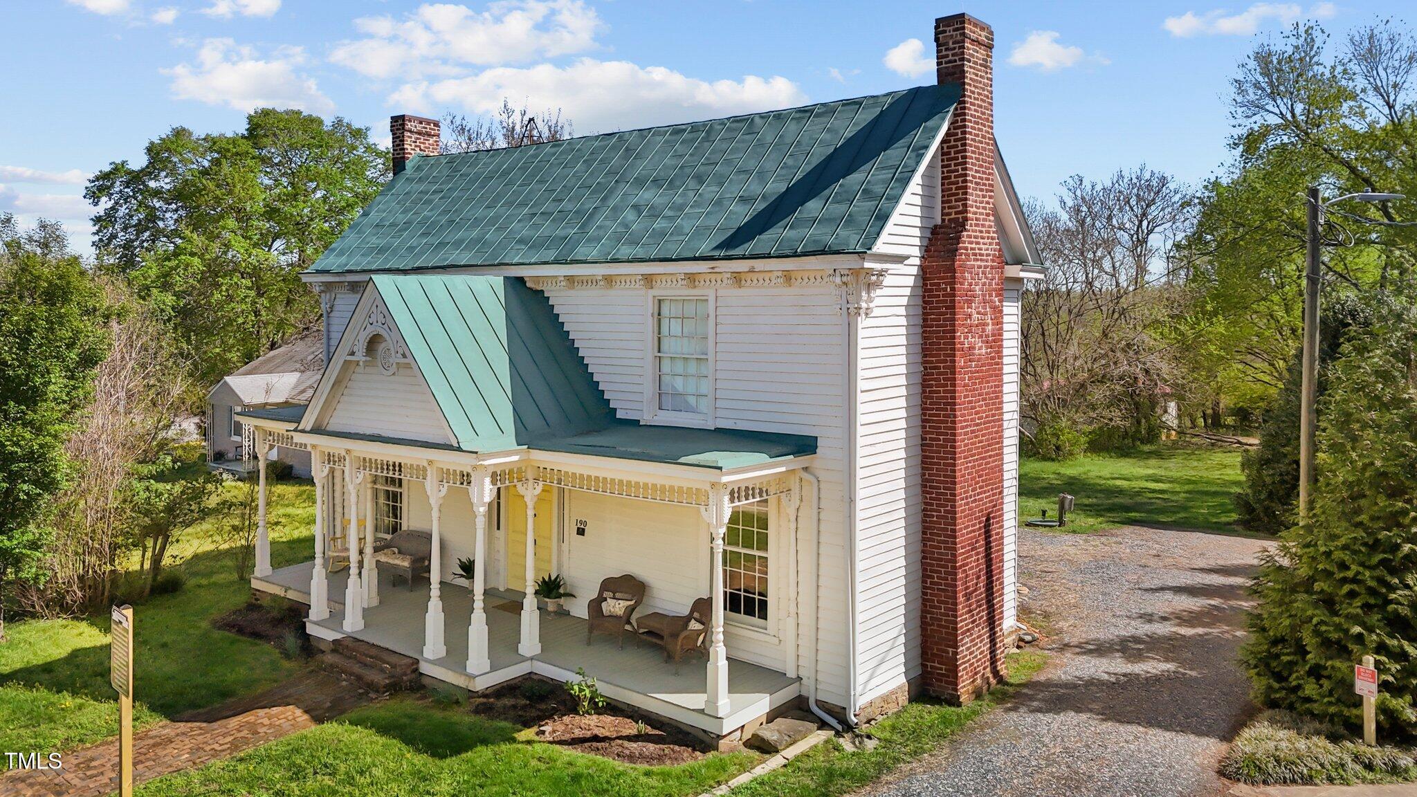 190 Broad Street Property Photo