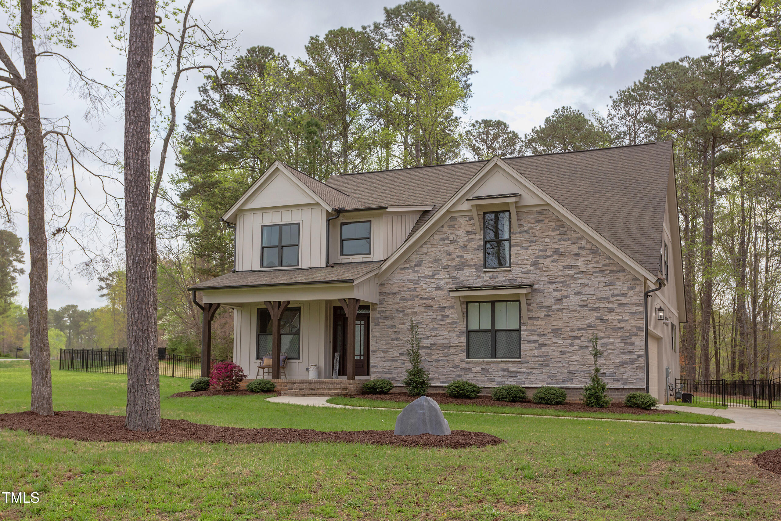 3881 Whisperwood Court Property Photo