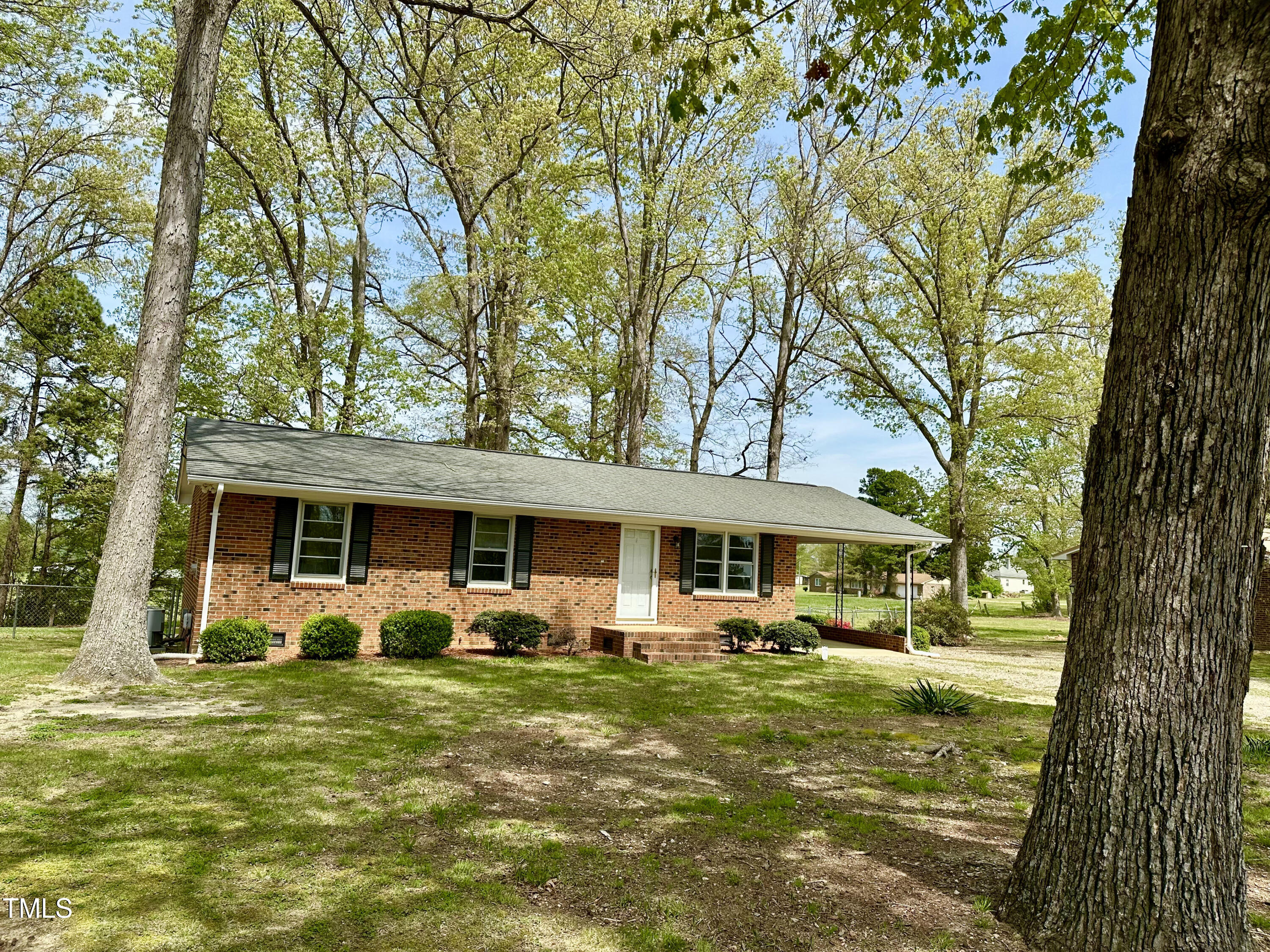 1031 Jackson Royster Road Property Photo