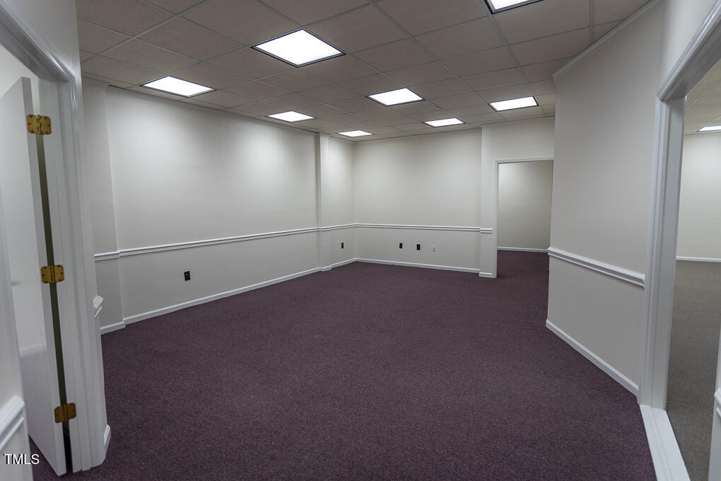 201 E Market Street Property Photo 3